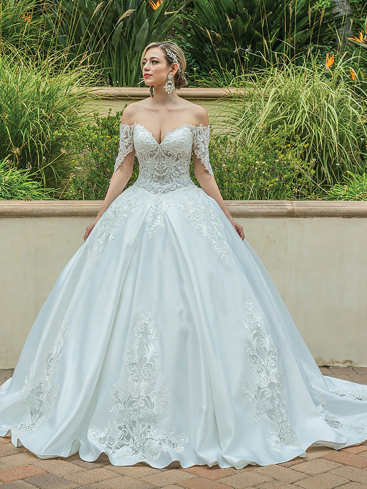 Dancing Queen 0187 wedding dress in off white, front view
