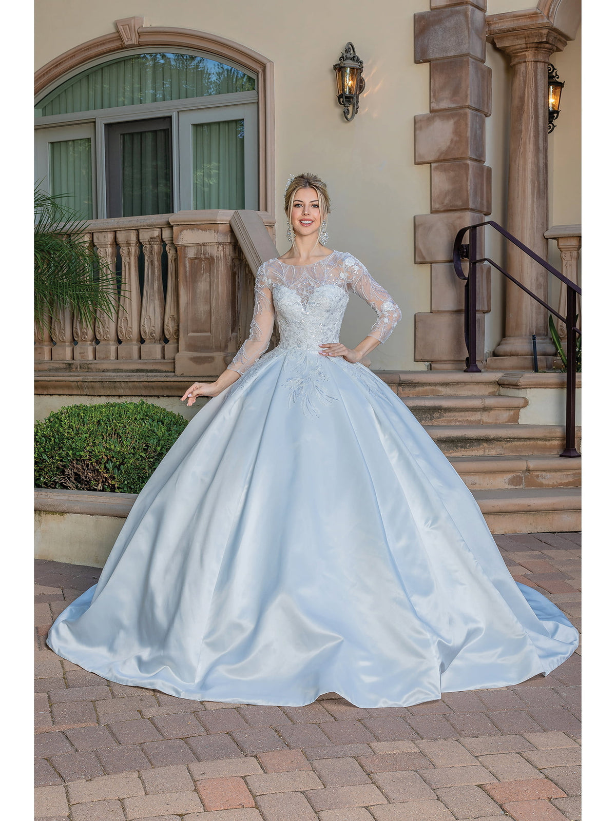 Dancing Queen 0242 wedding dress in off white, front view