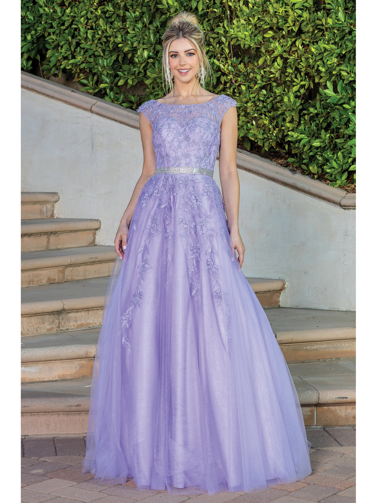 Dancing Queen 4245 prom dress in lilac, front view