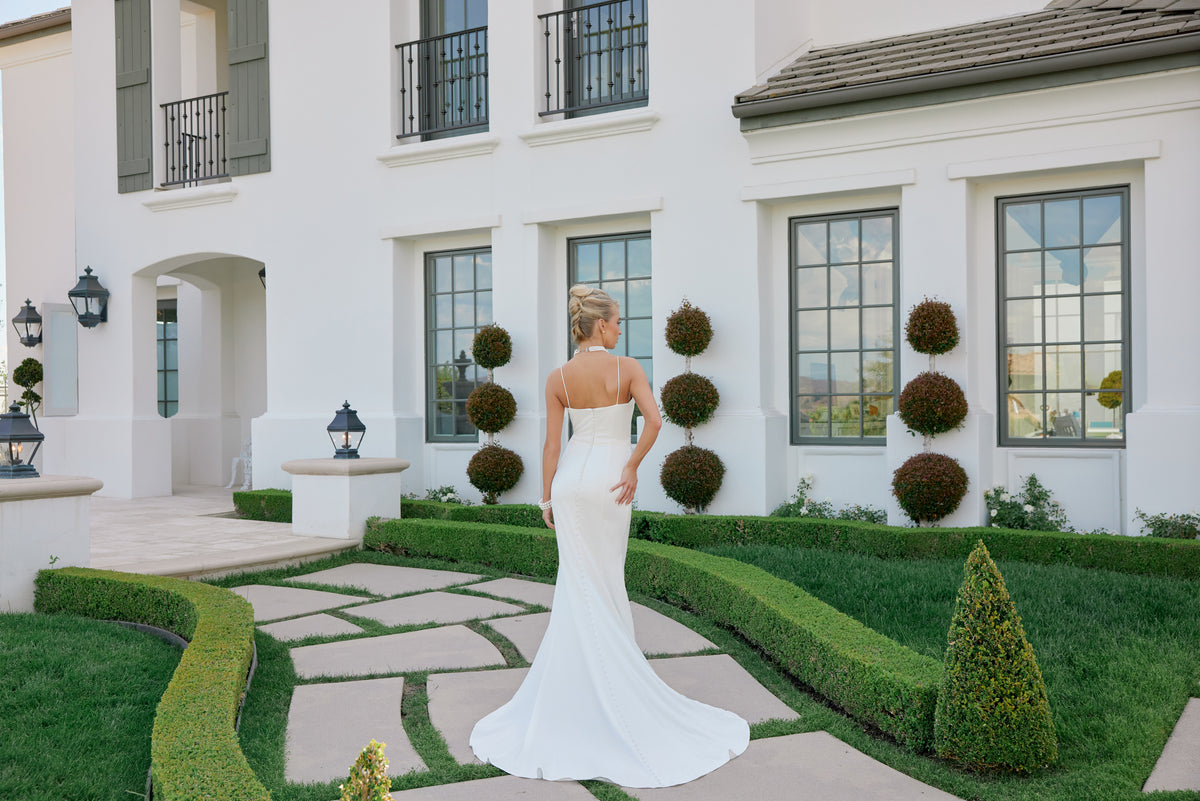 Eleanora wedding dress in Diamond White