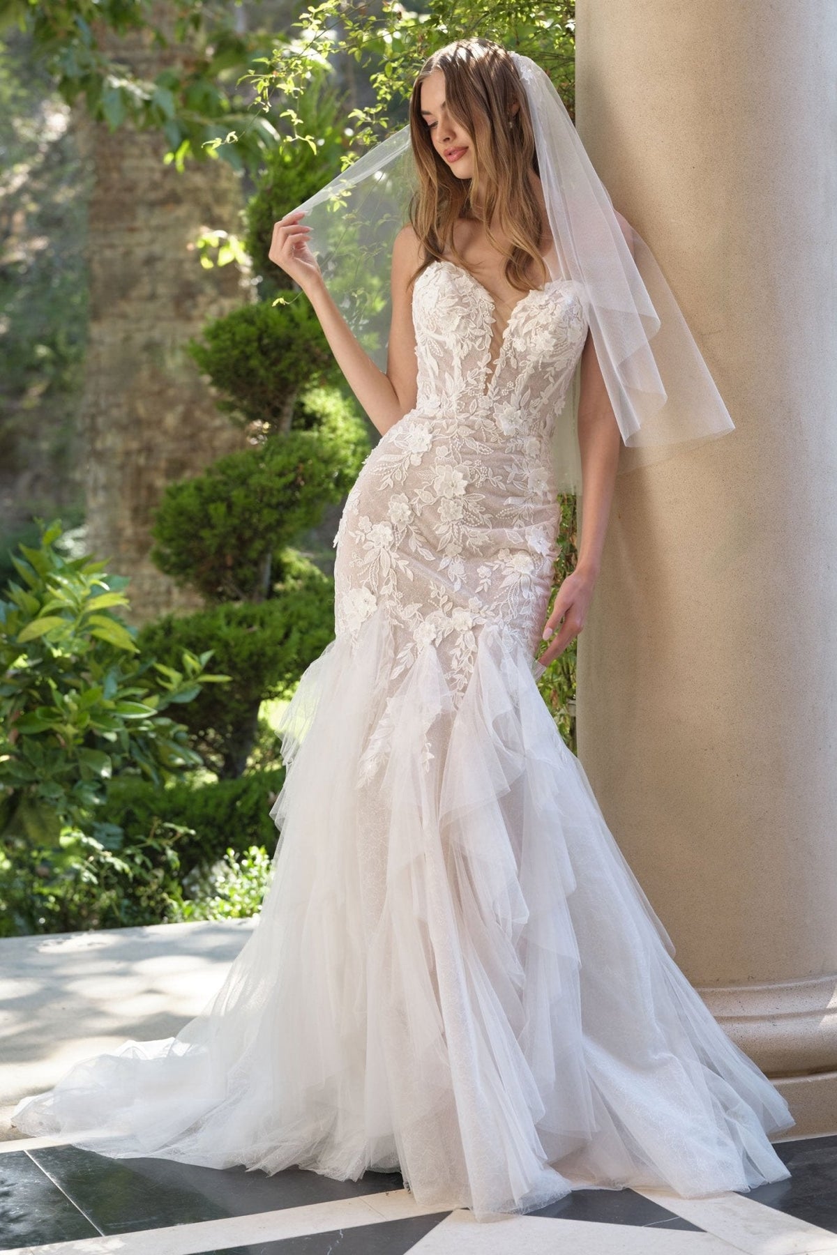 Eowyn wedding dress in Off White-Nude, view 1