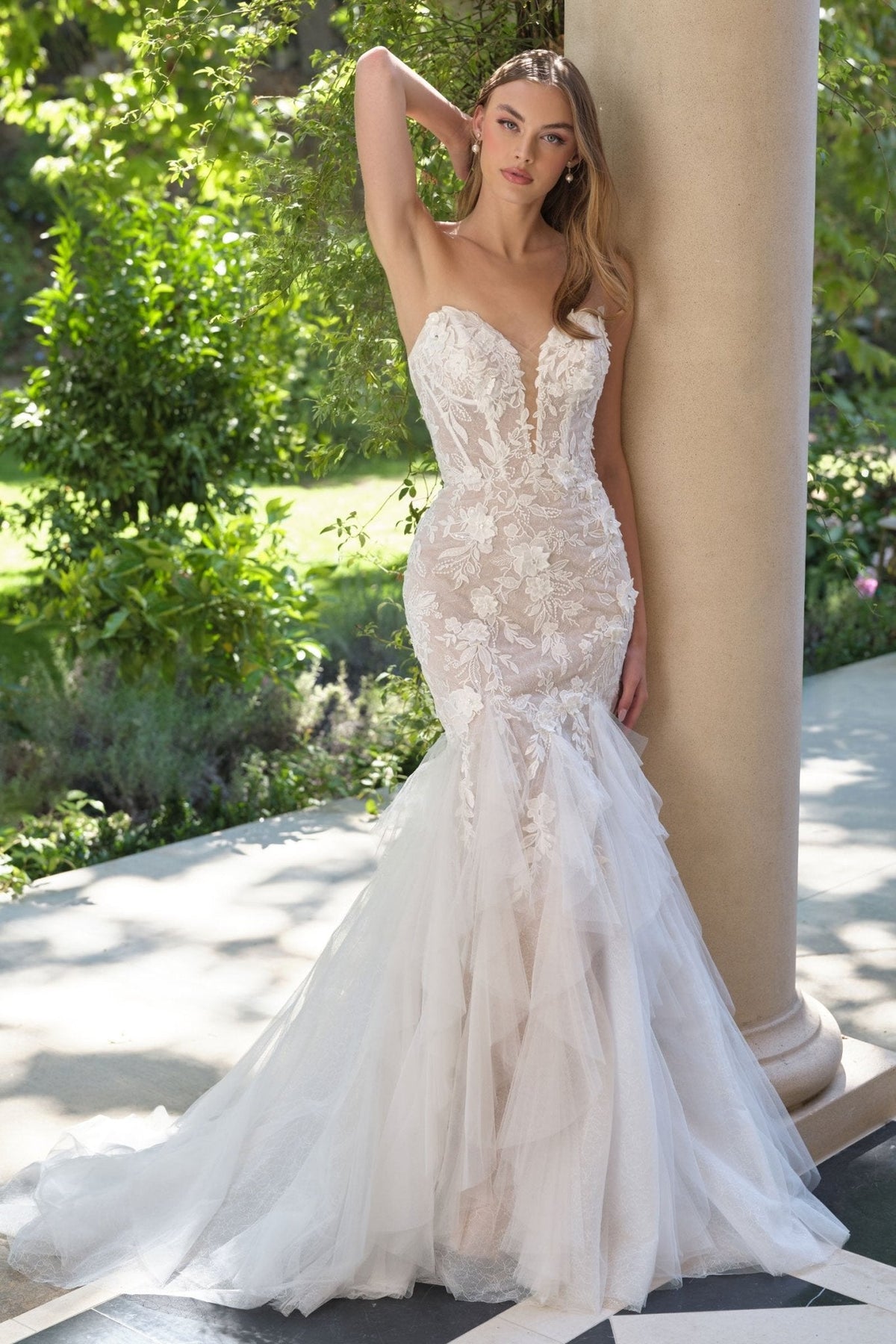 Eowyn wedding dress in Off White-Nude, view 4
