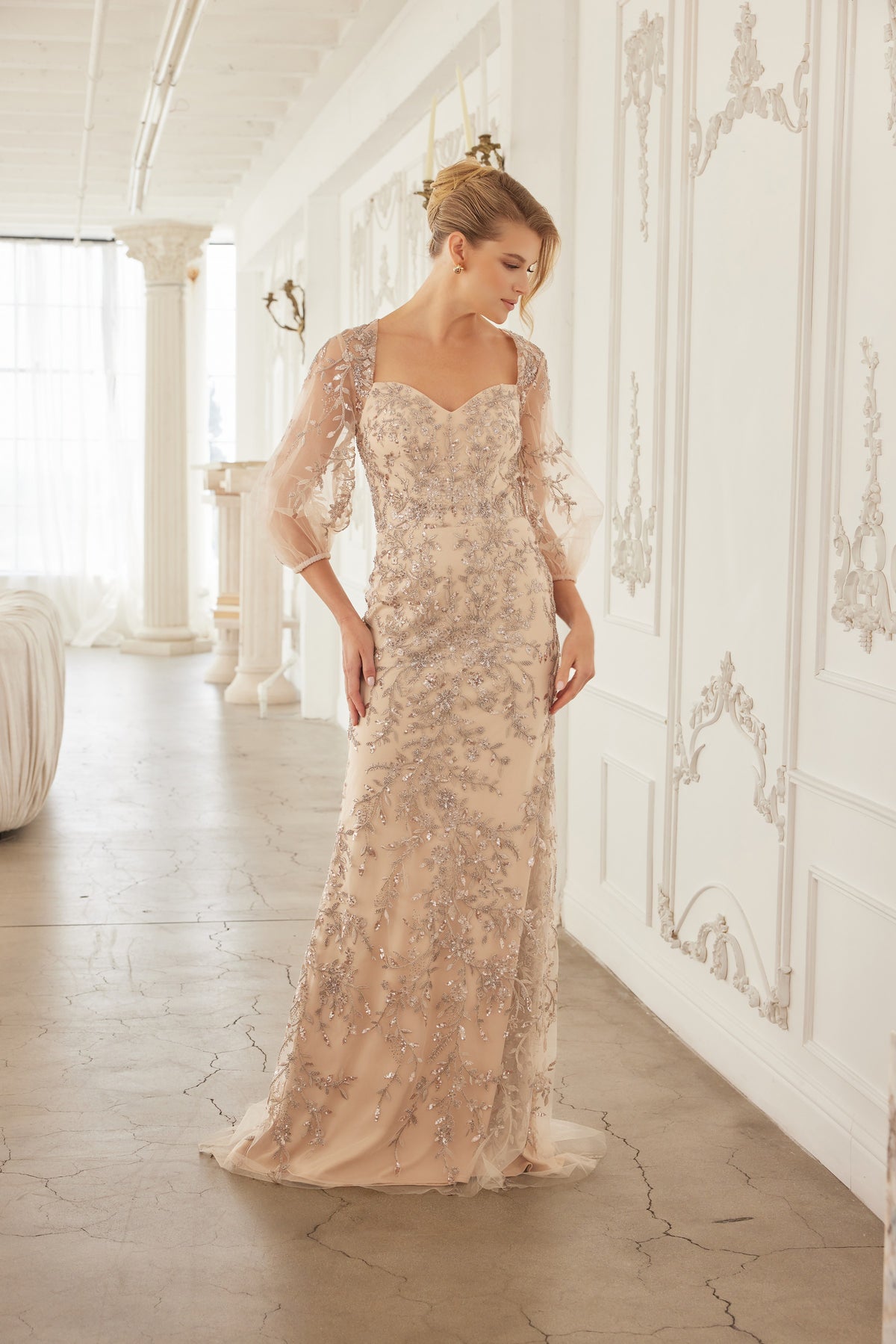 Eulalia evening dress in Champagne