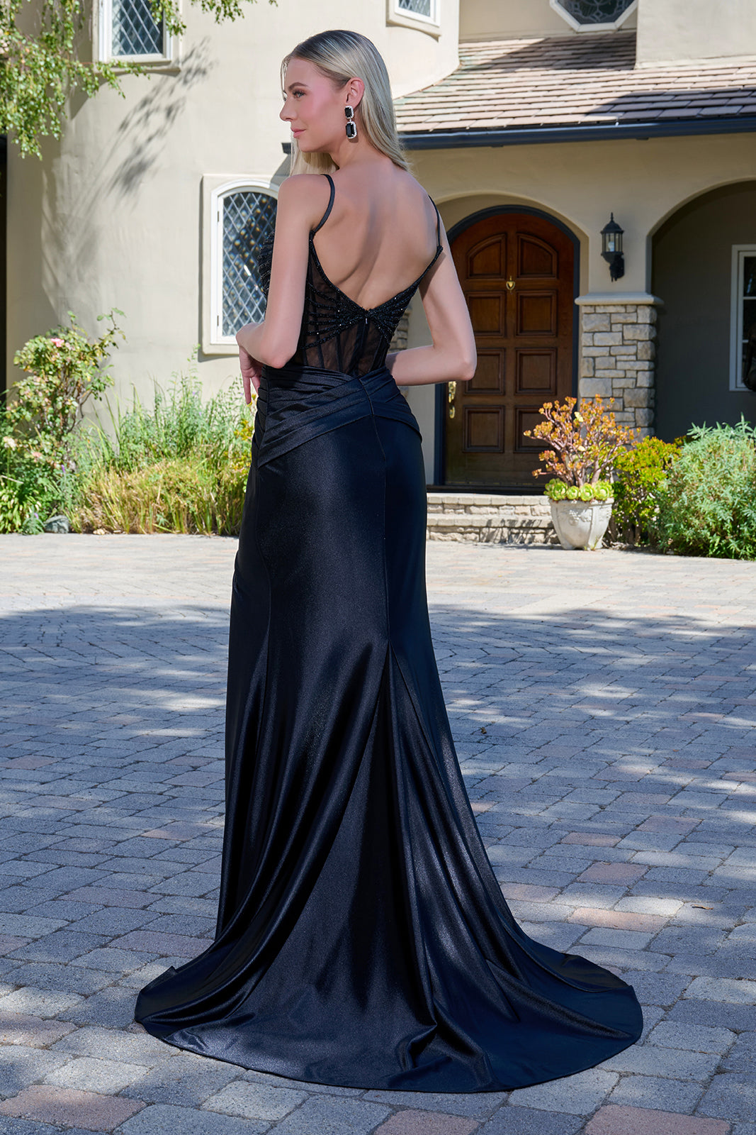 GL3680 — Black