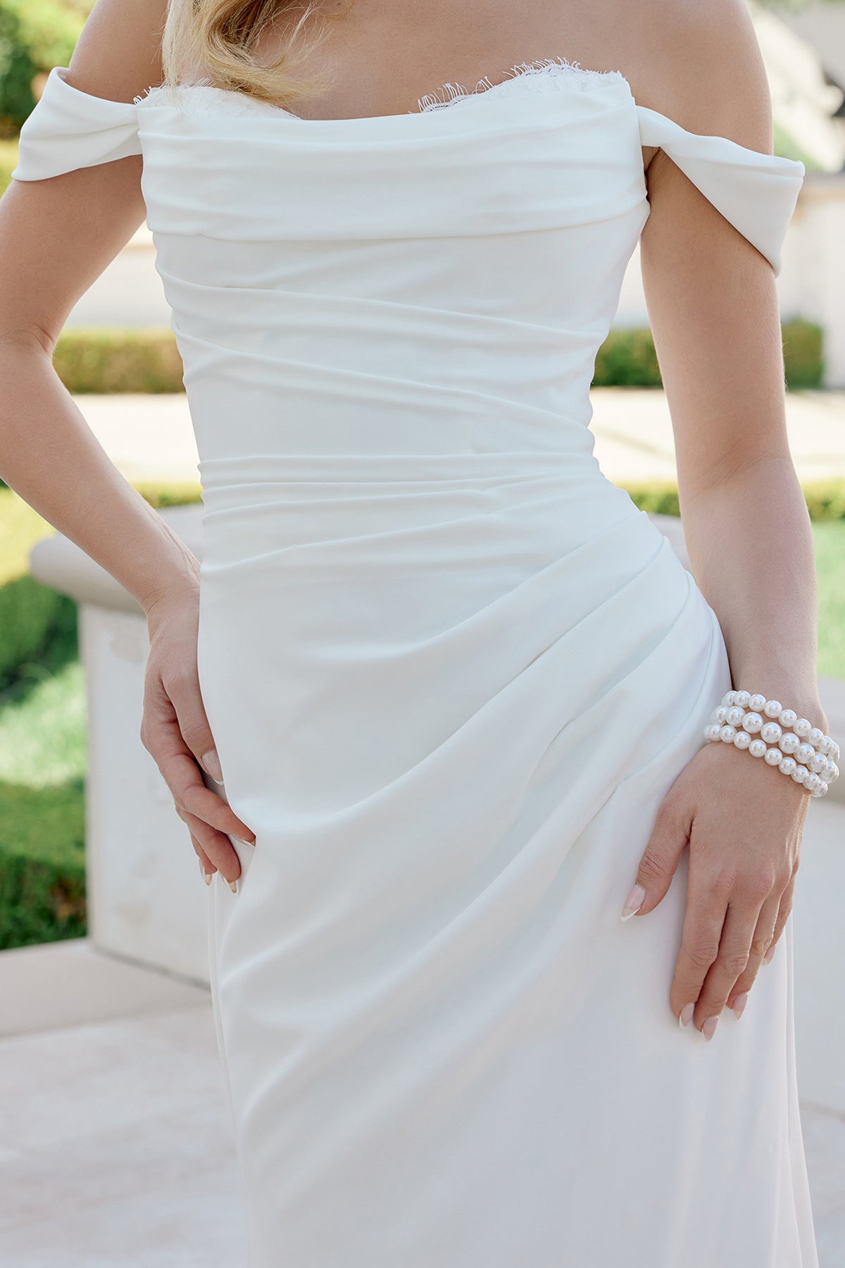 Florentina wedding dress in Ivory