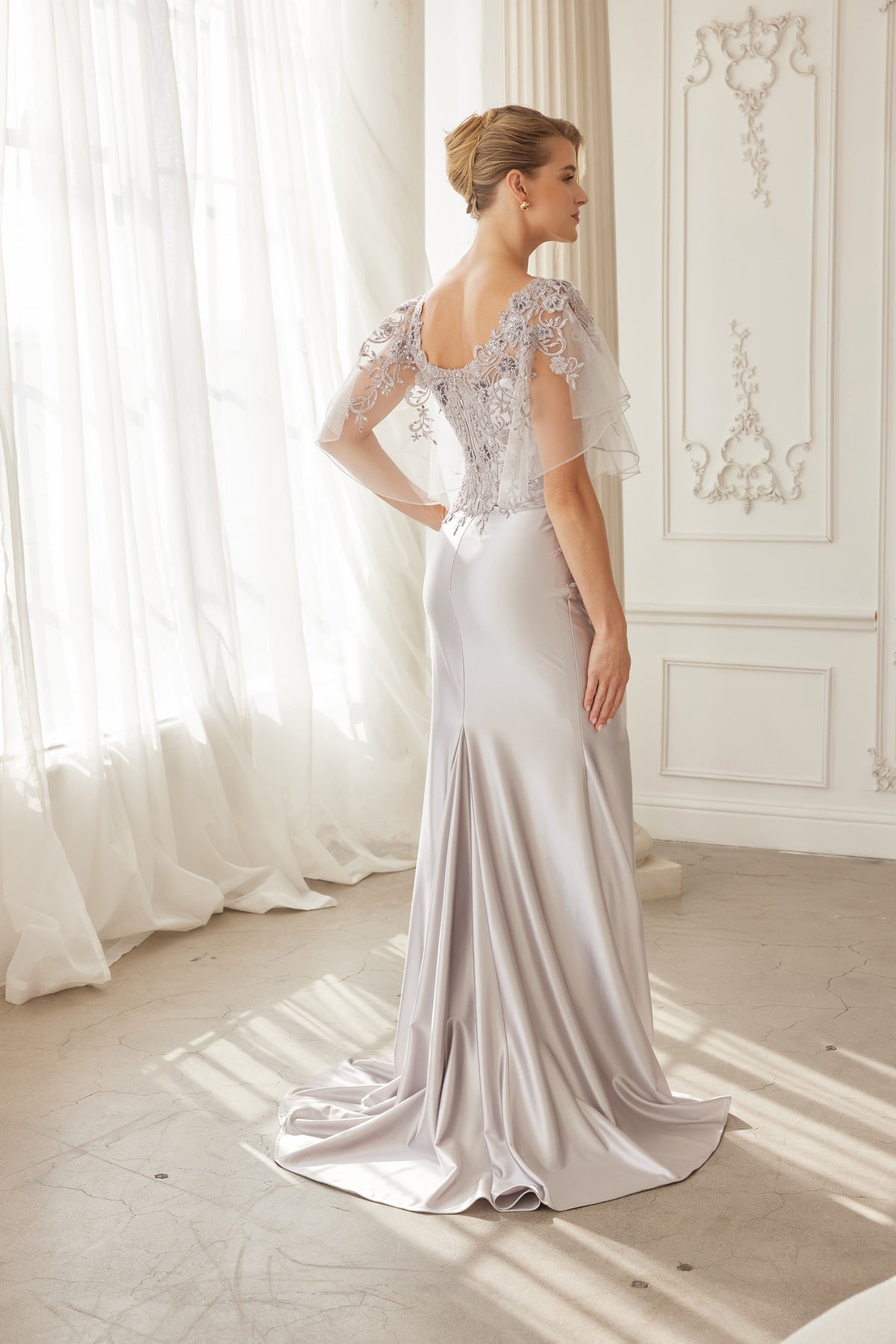 Gabriella evening dress in Silver
