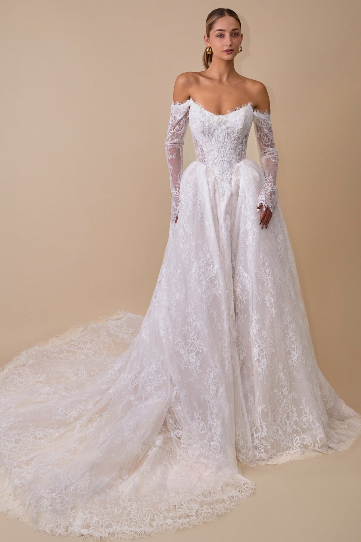 Imelda wedding dress in Off White, view 1