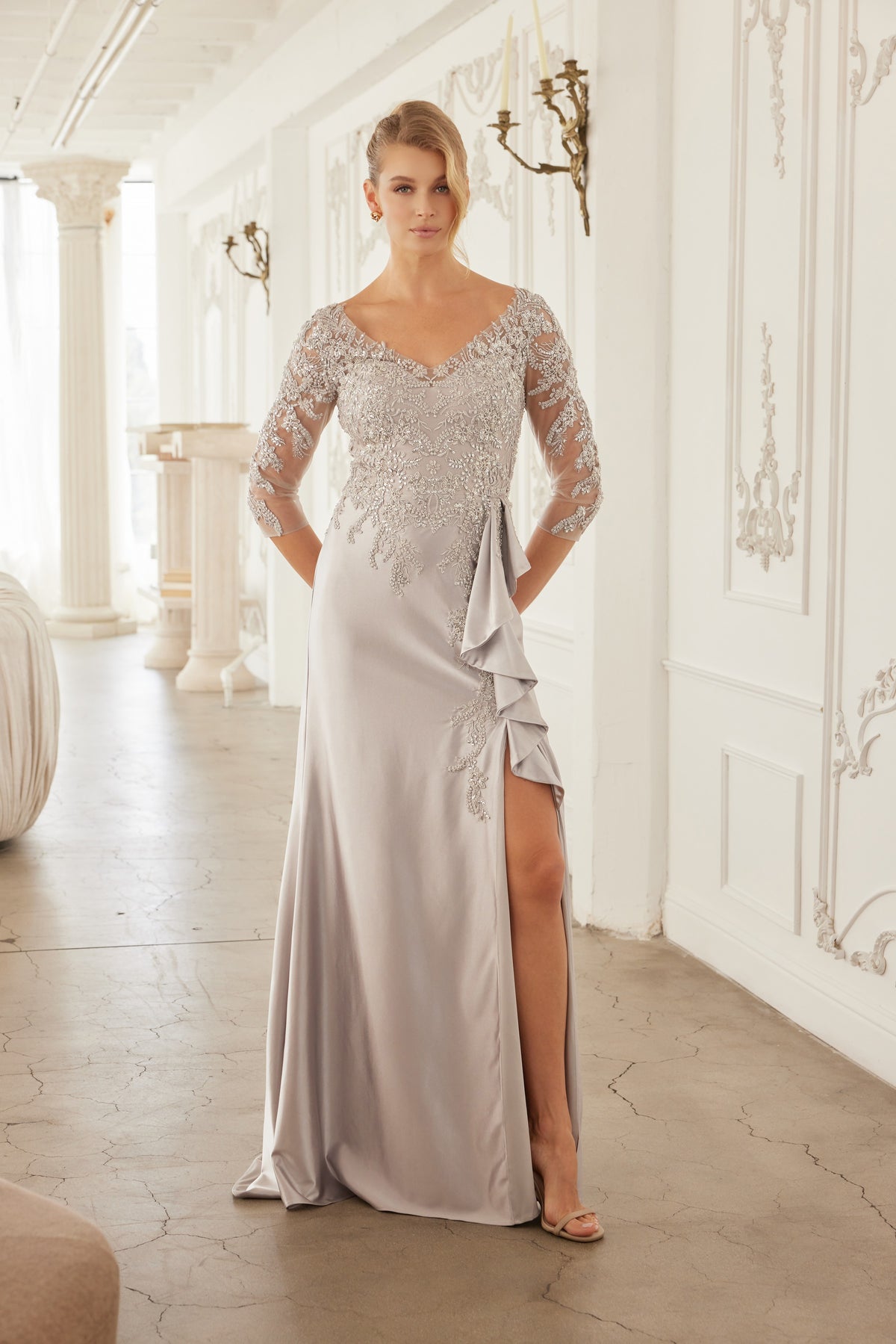 Letizia evening dress in Silver