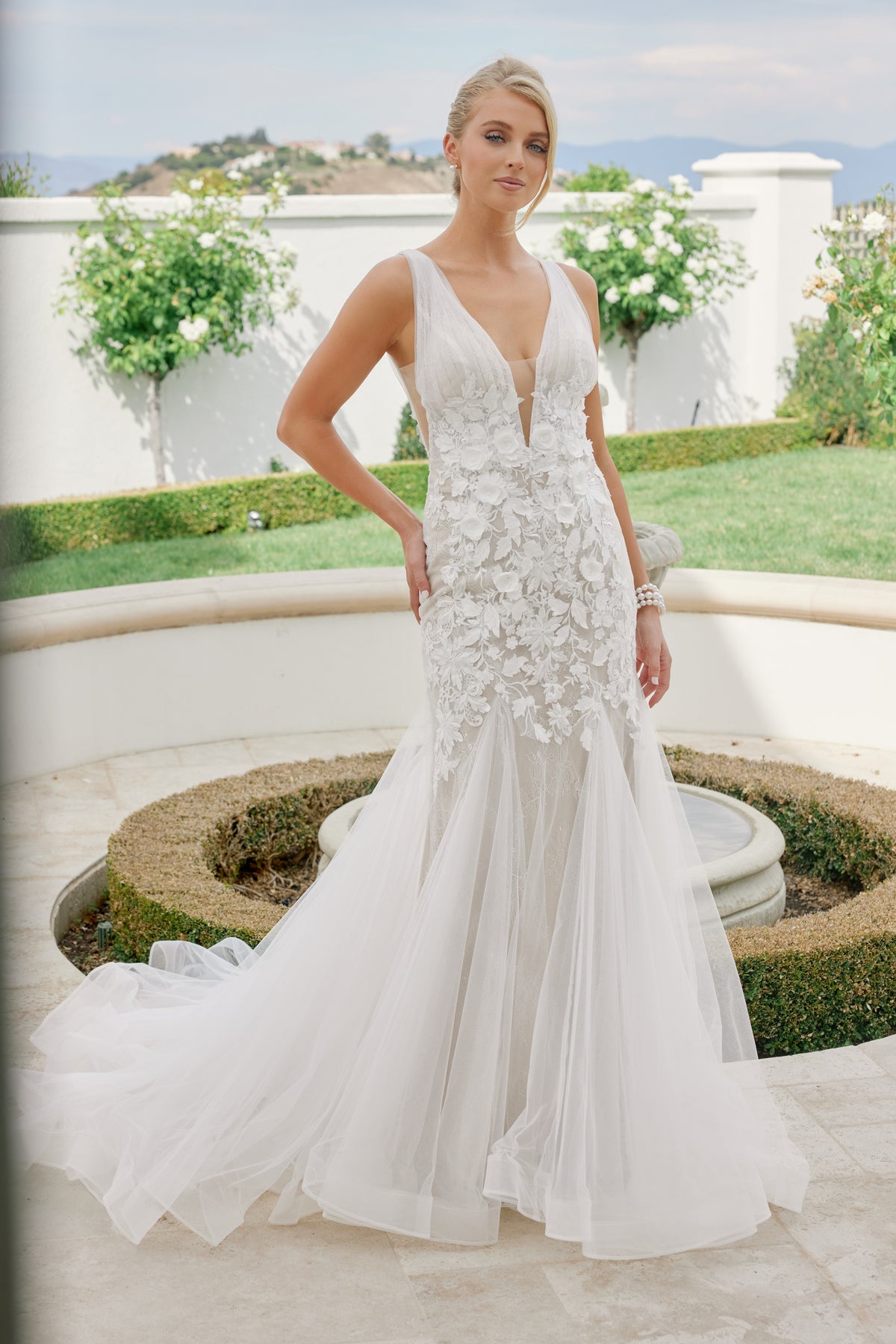 Marielle wedding dress in White &Nude