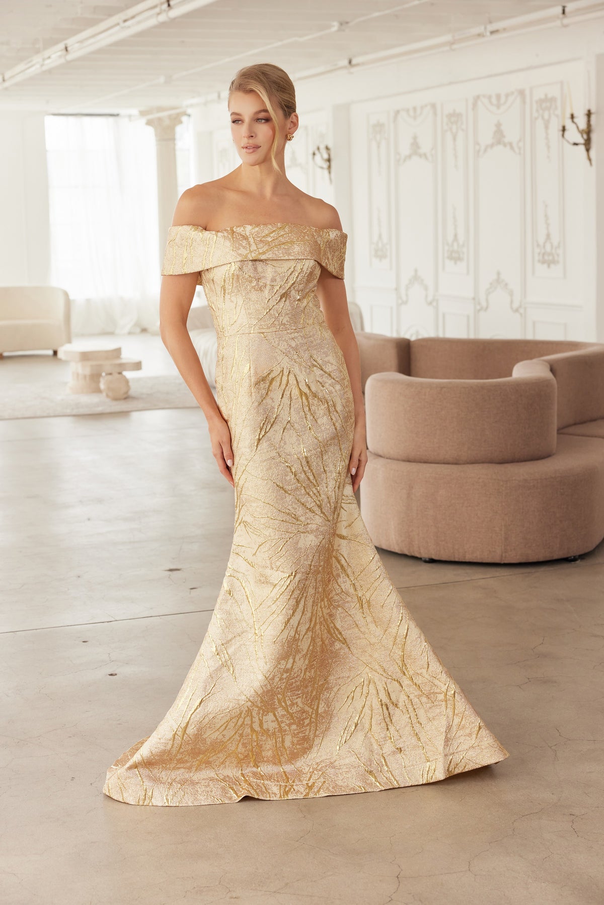 Sidonie evening dress in Gold