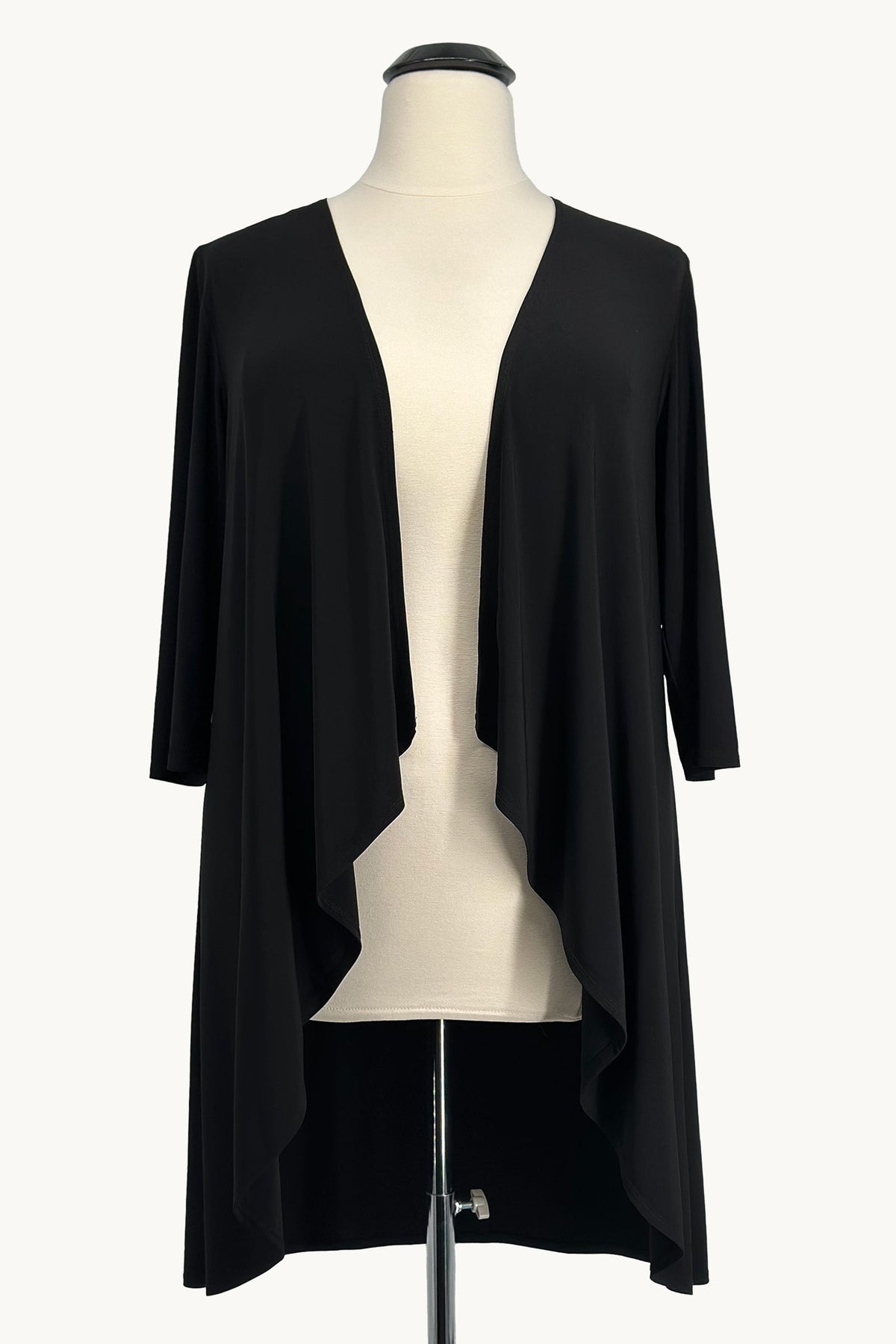 000T9 dress in Black