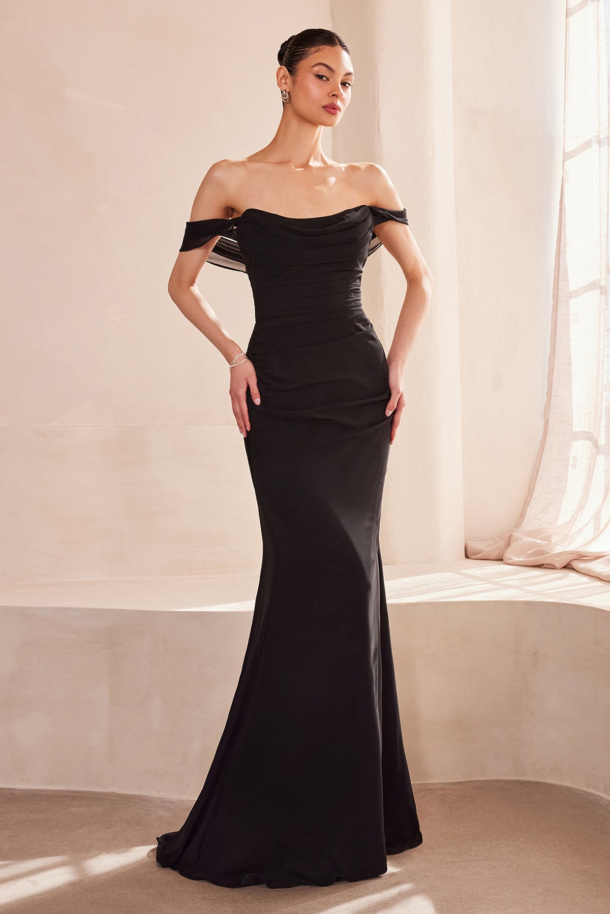 05T7 dress in Black