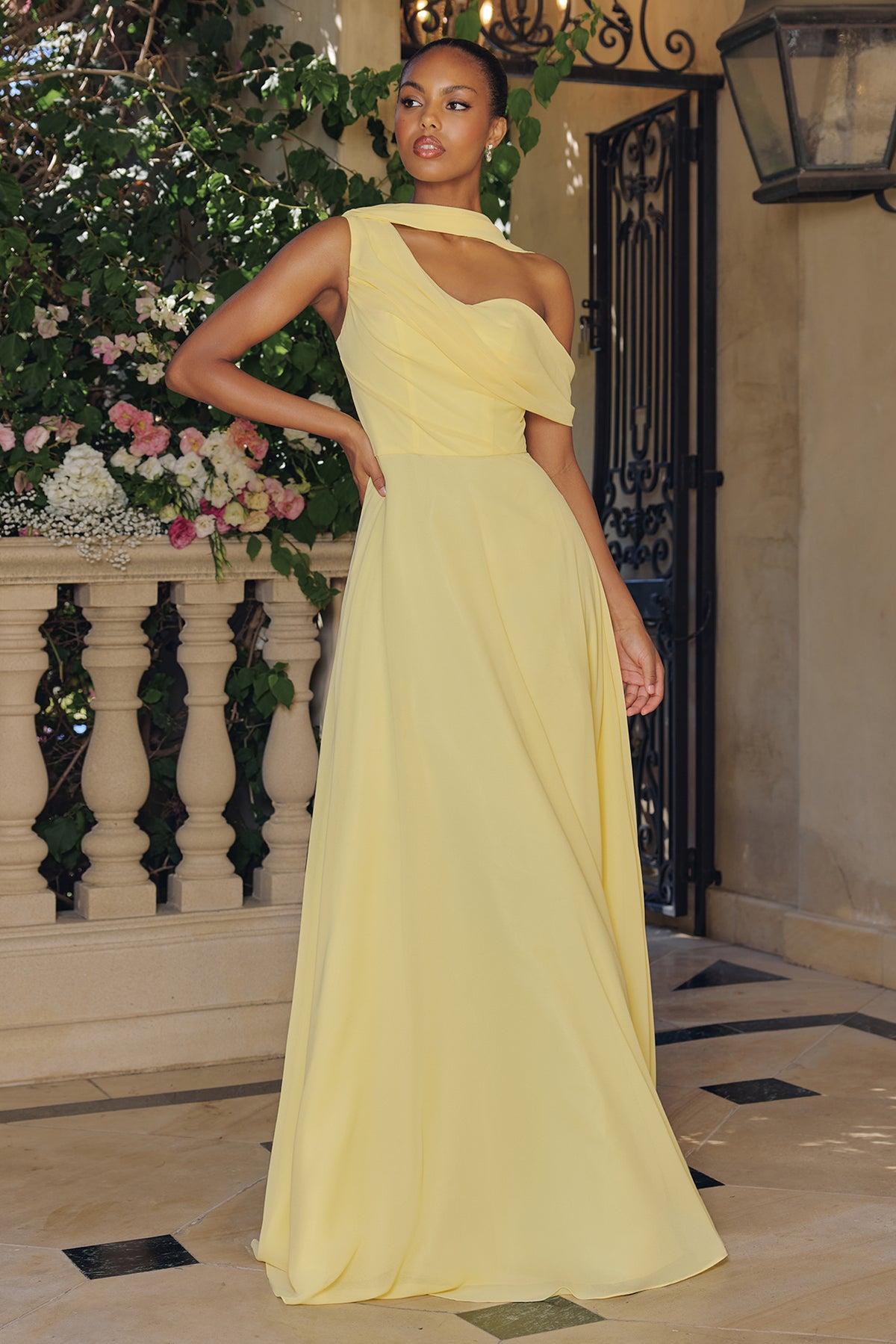 16T7 dress in Lt Yellow