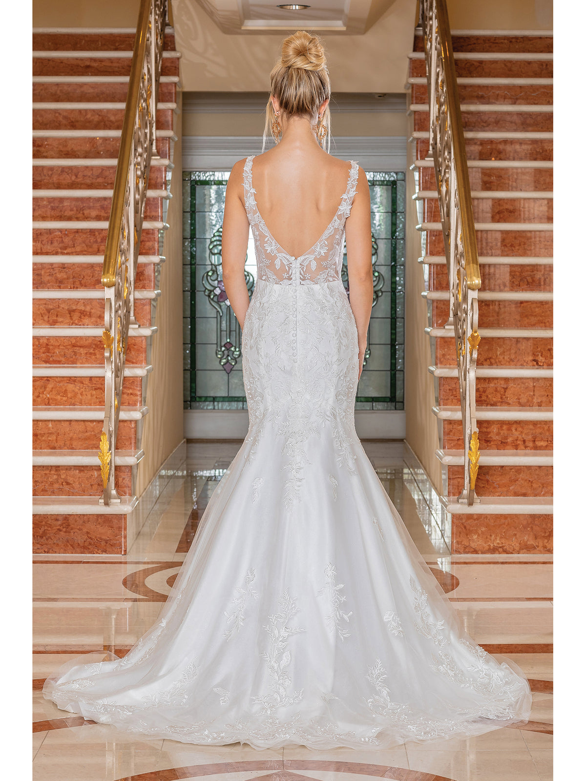 Dancing Queen 0253 wedding dress in off white, back view