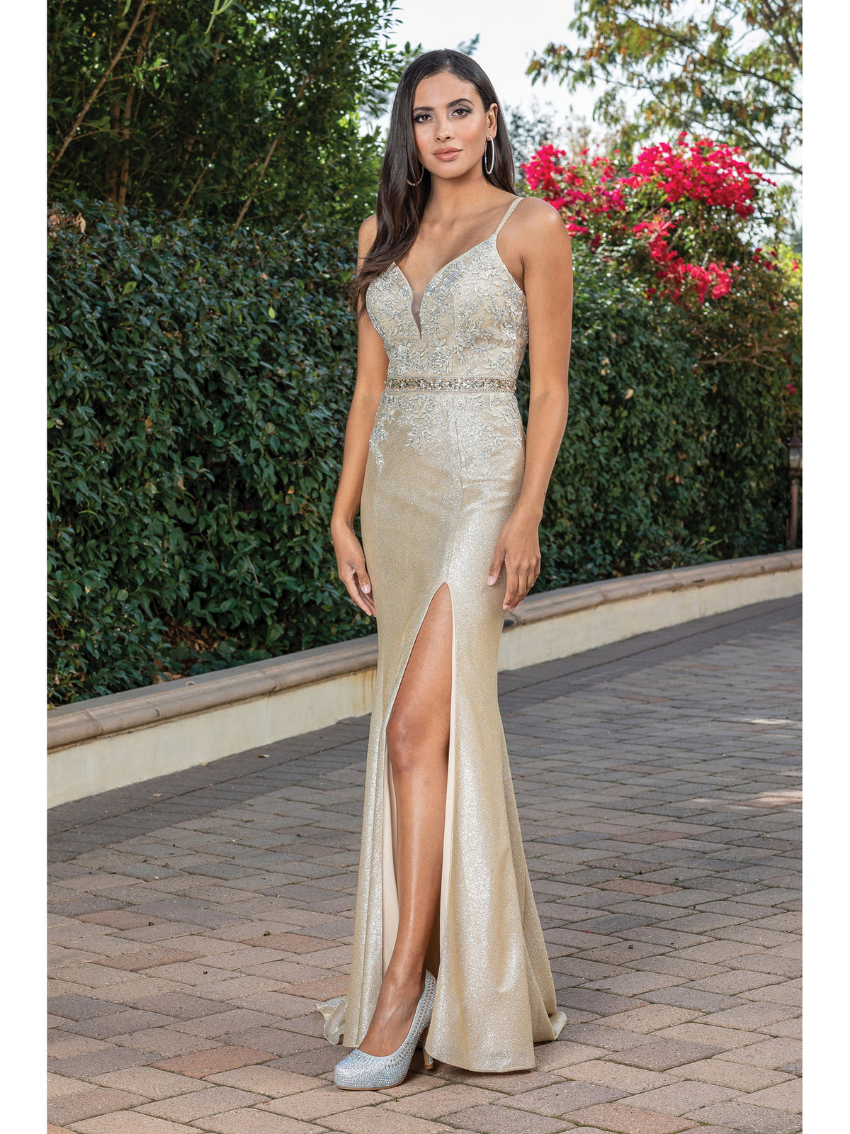 Dancing Queen 2981 prom dress in gold, front view