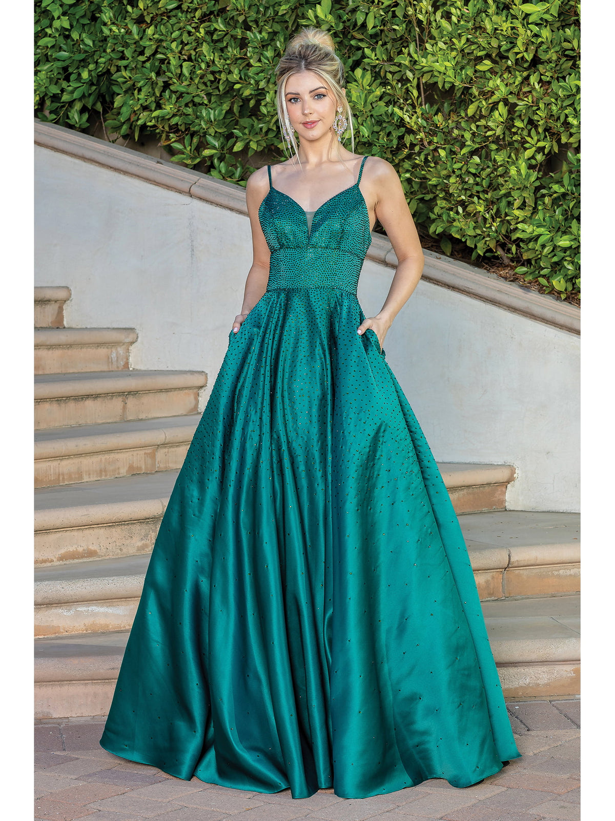 Dancing Queen 4256 prom dress in hunter green, front view
