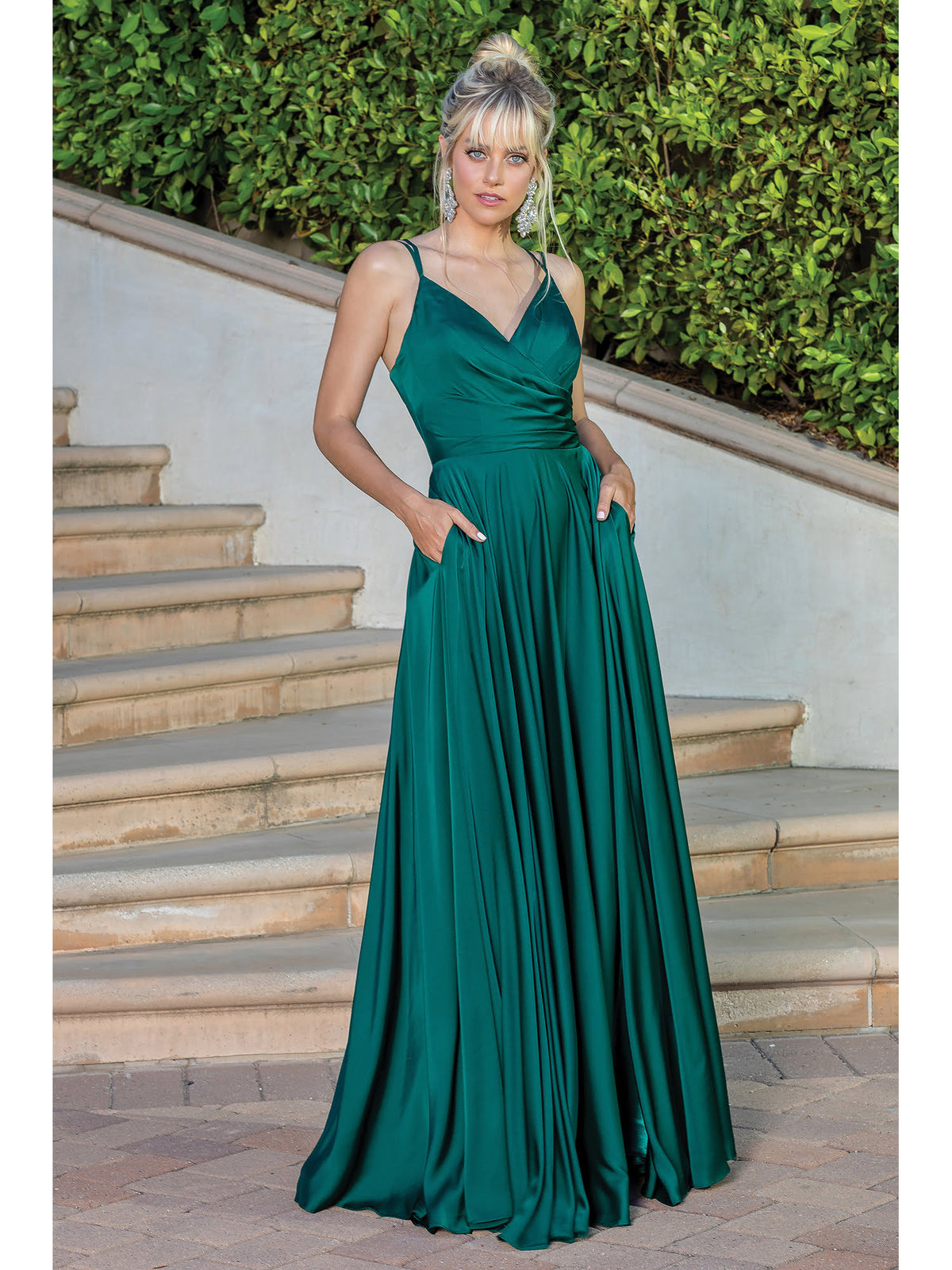 Dancing Queen 4263 prom dress in hunter green, front view