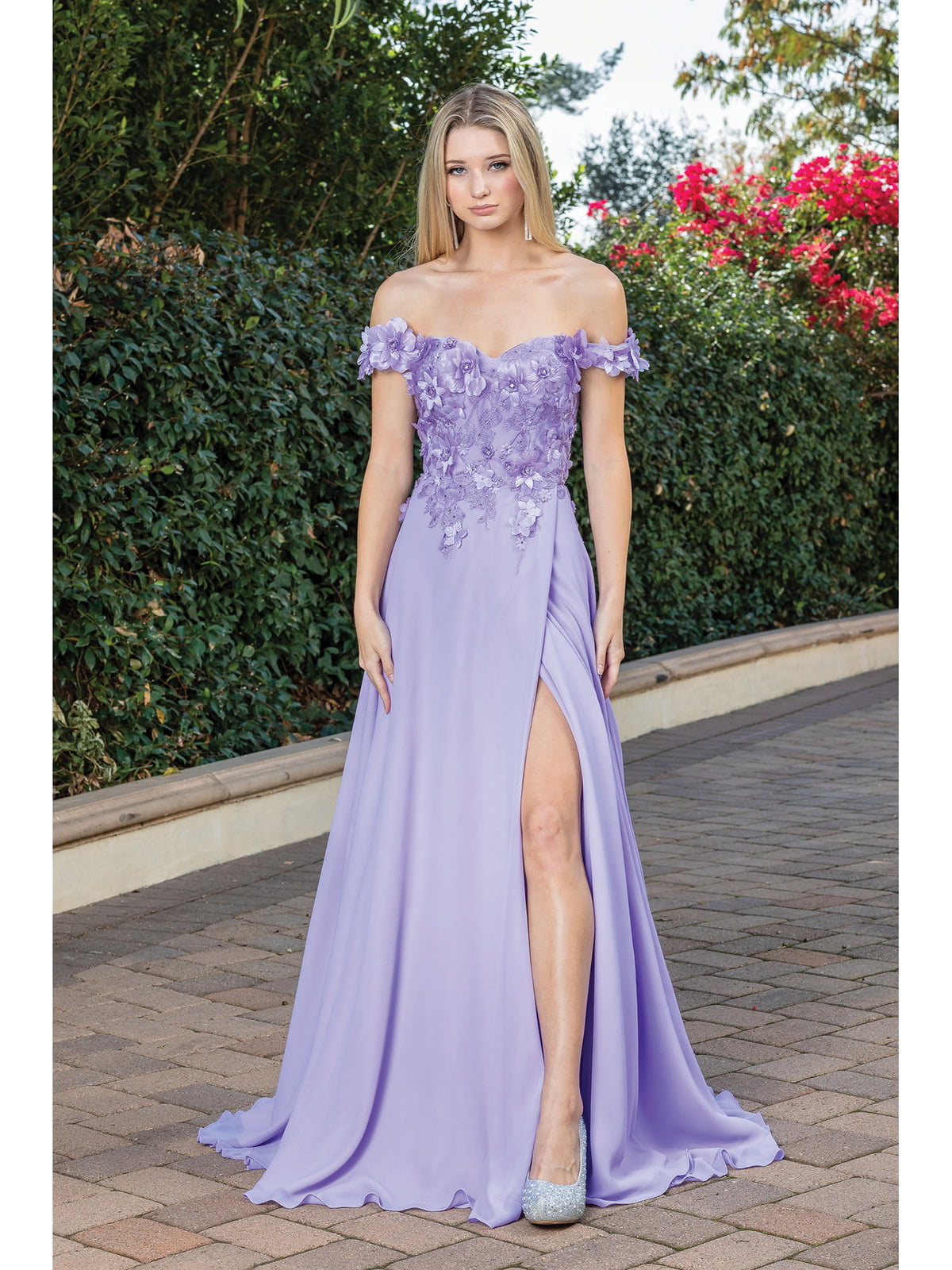 Dancing Queen 4268 prom dress in lilac, front view