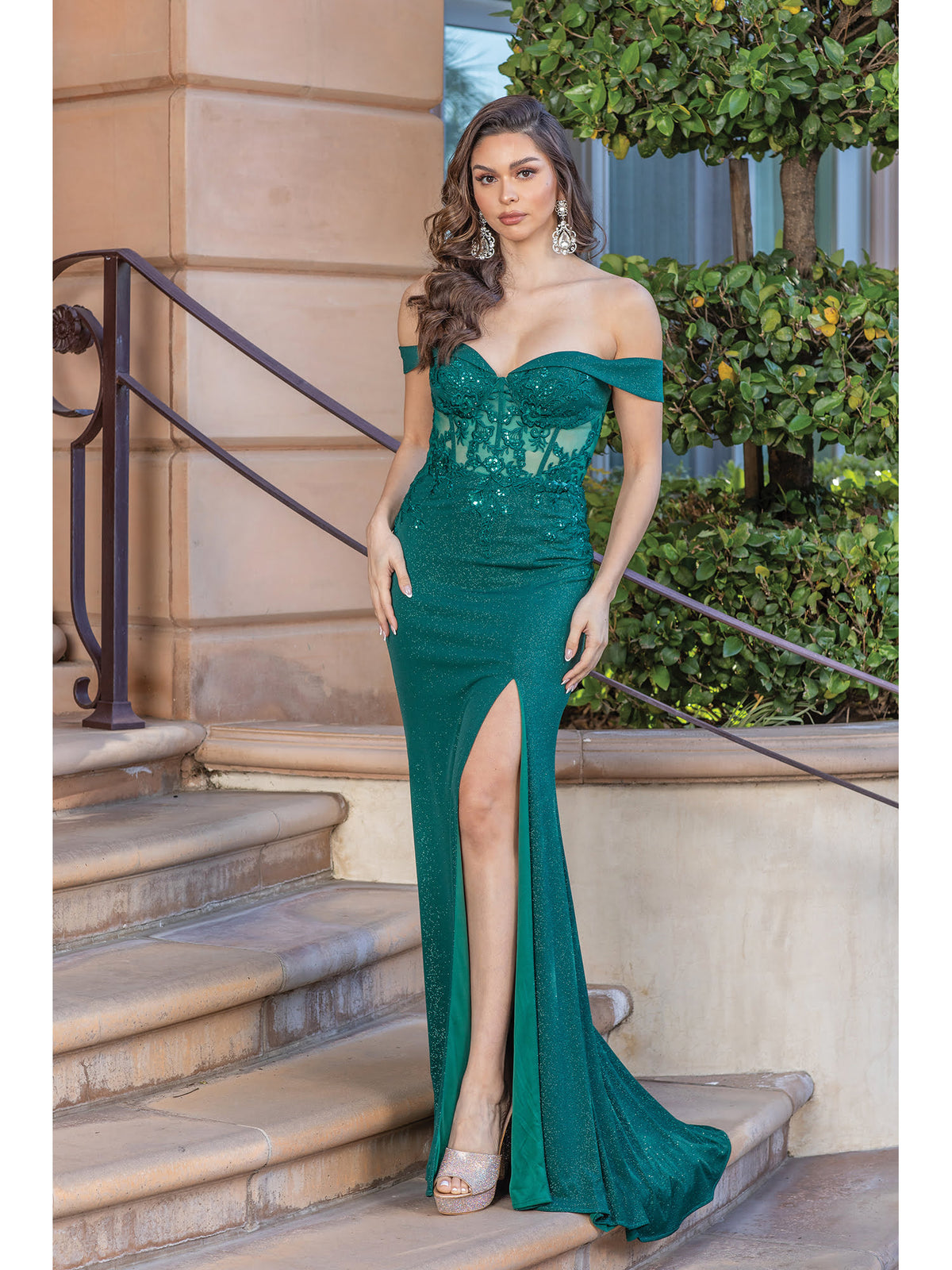 Dancing Queen 4344 prom dress in hunter green, front view