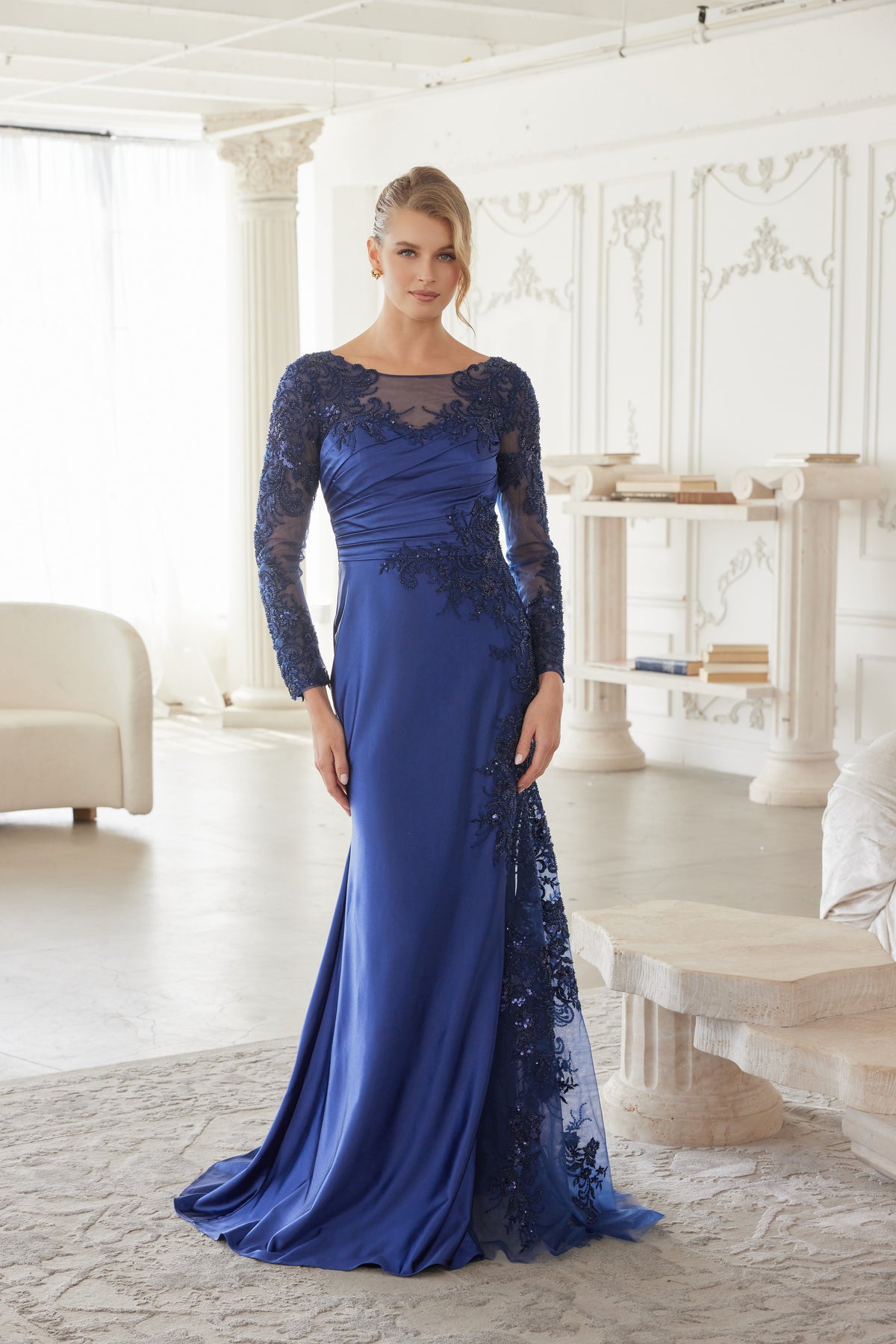 Adriana evening dress in Navy Blue