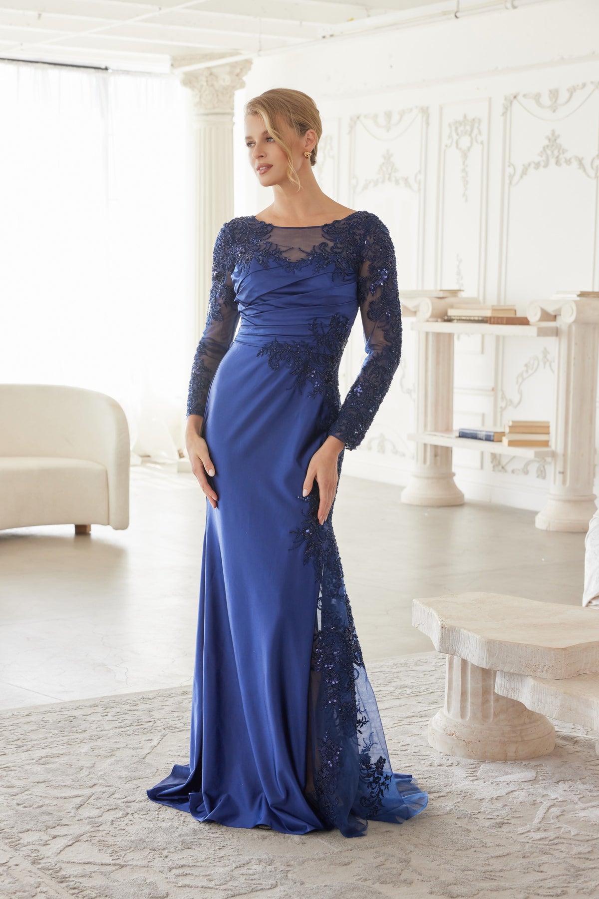 Adriana evening dress in Navy Blue