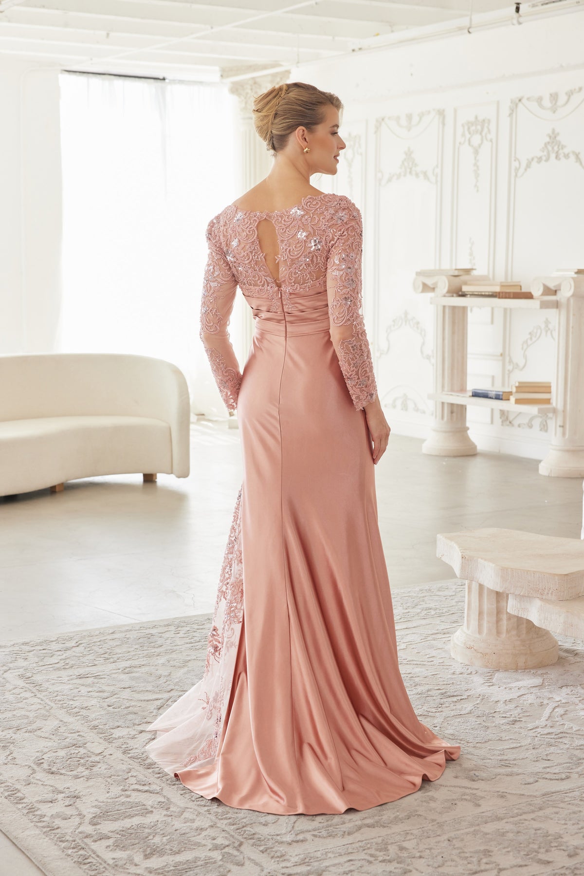 Adriana evening dress in Rose