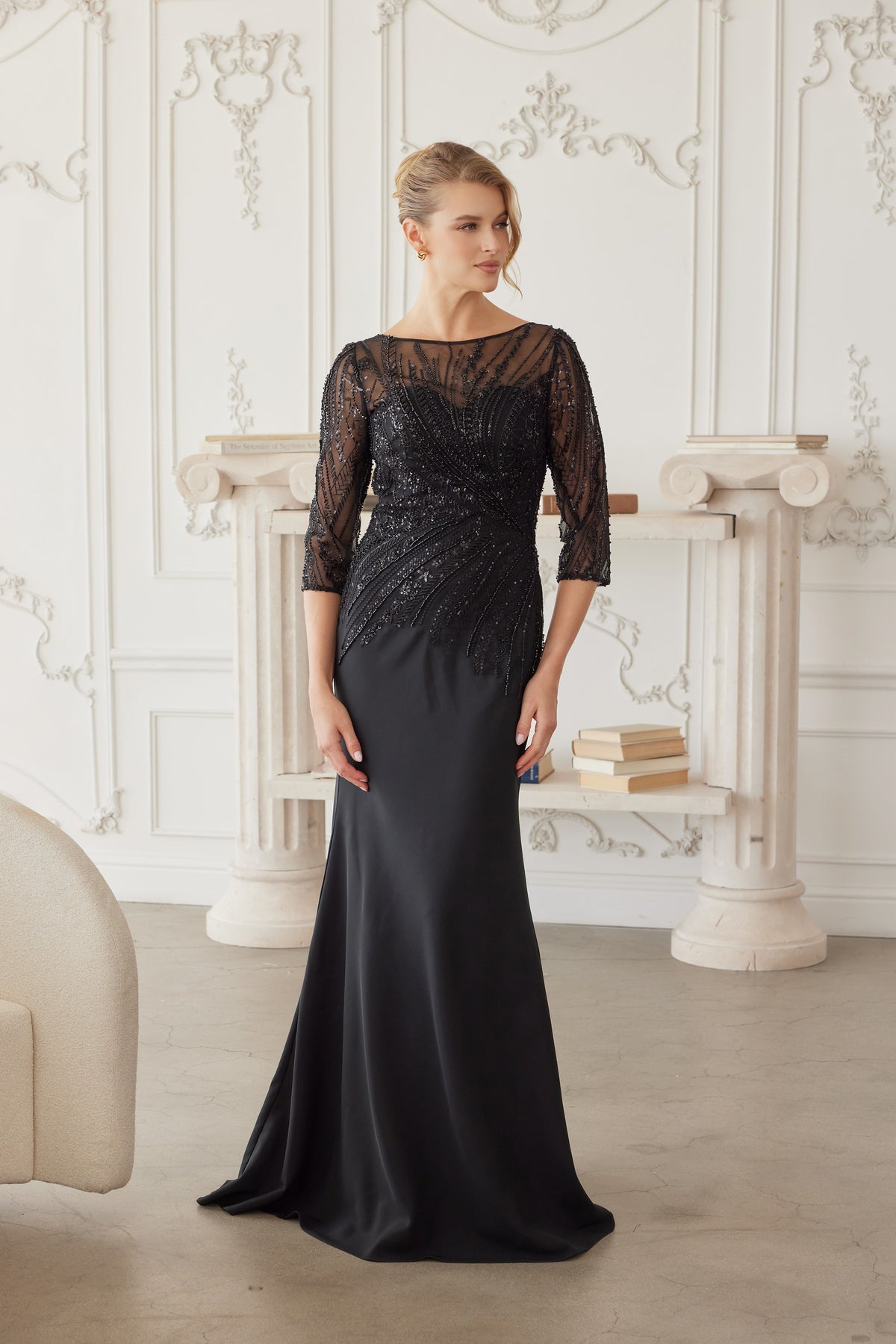 Aveline evening dress in Black
