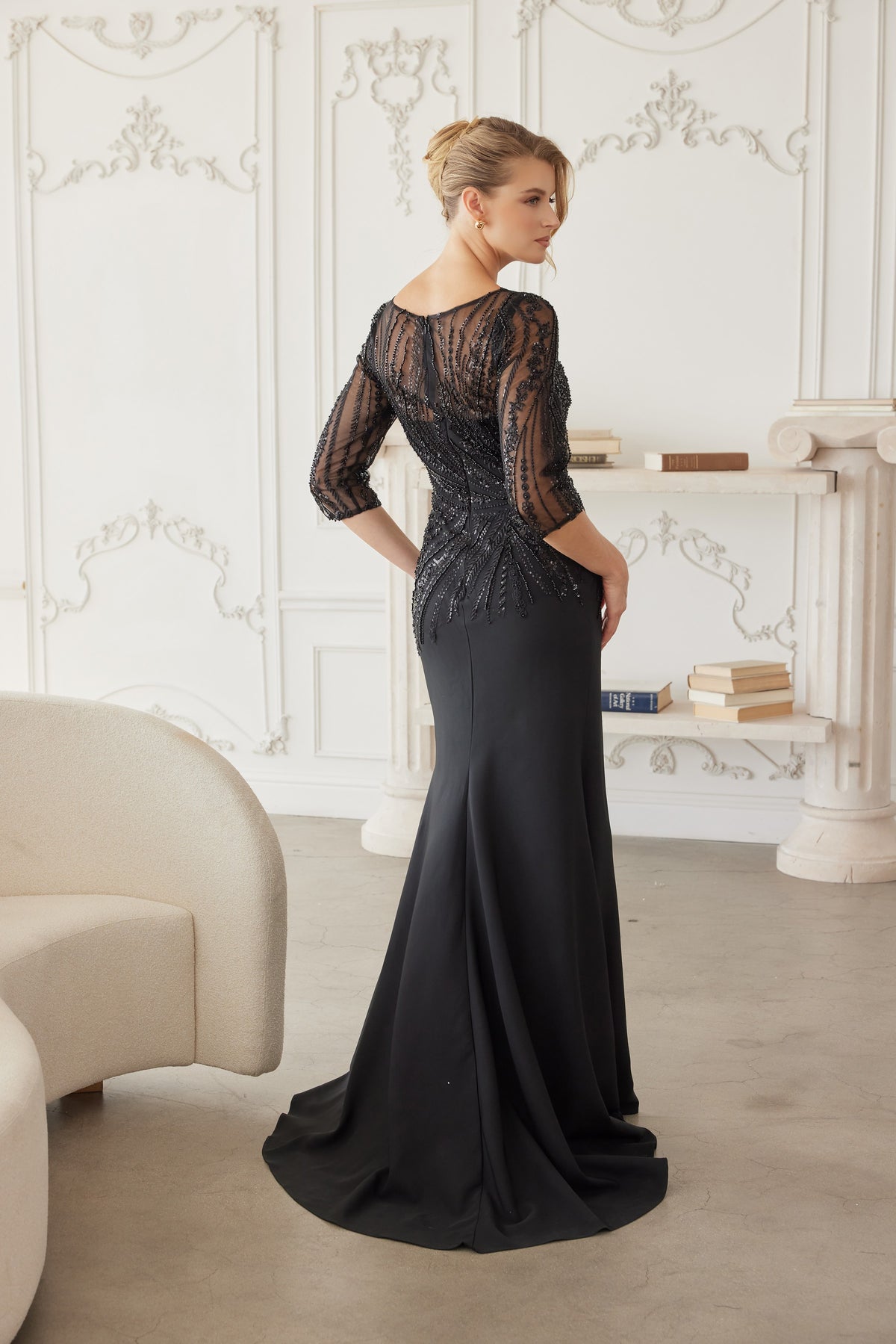 Aveline evening dress in Black