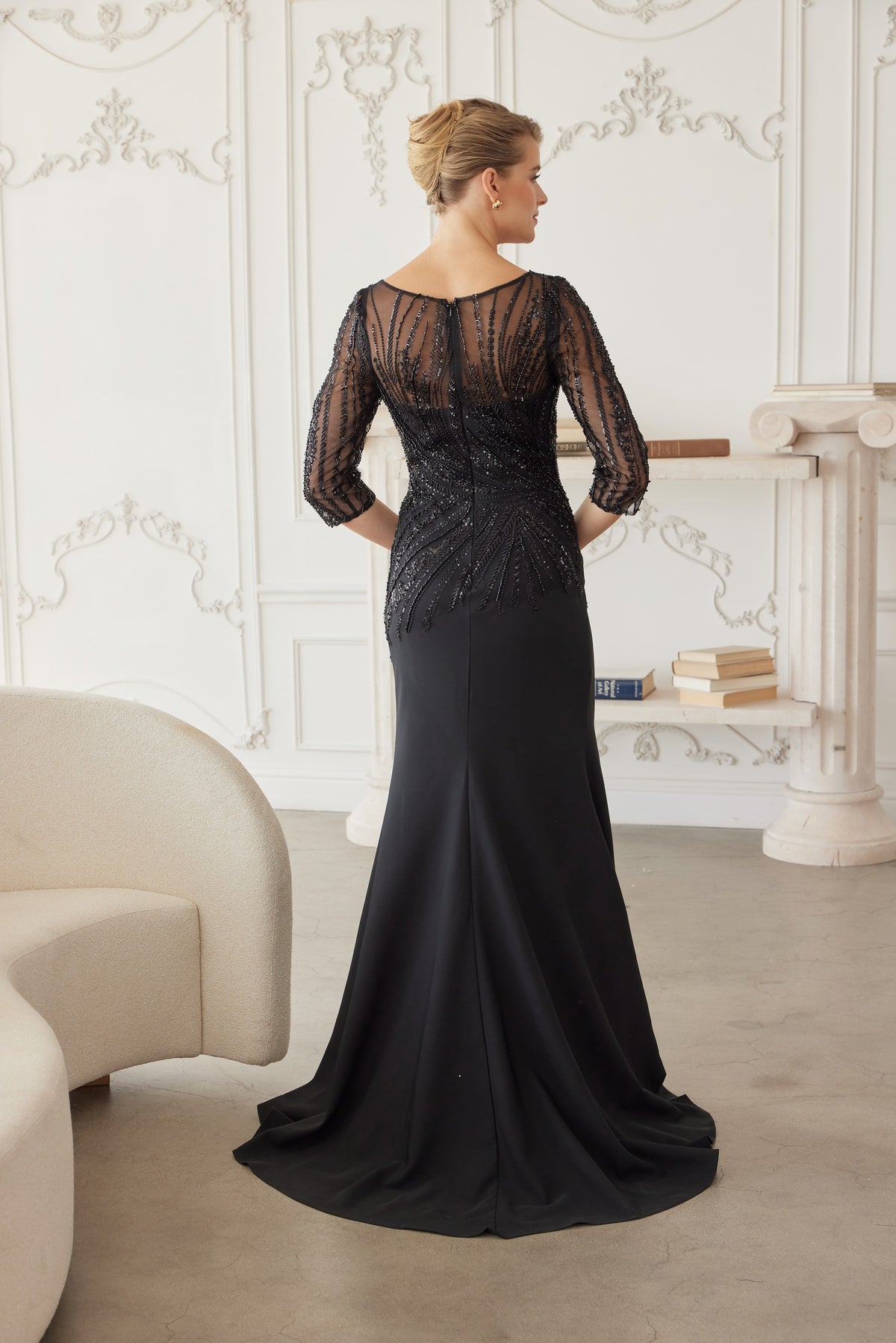 Aveline evening dress in Black