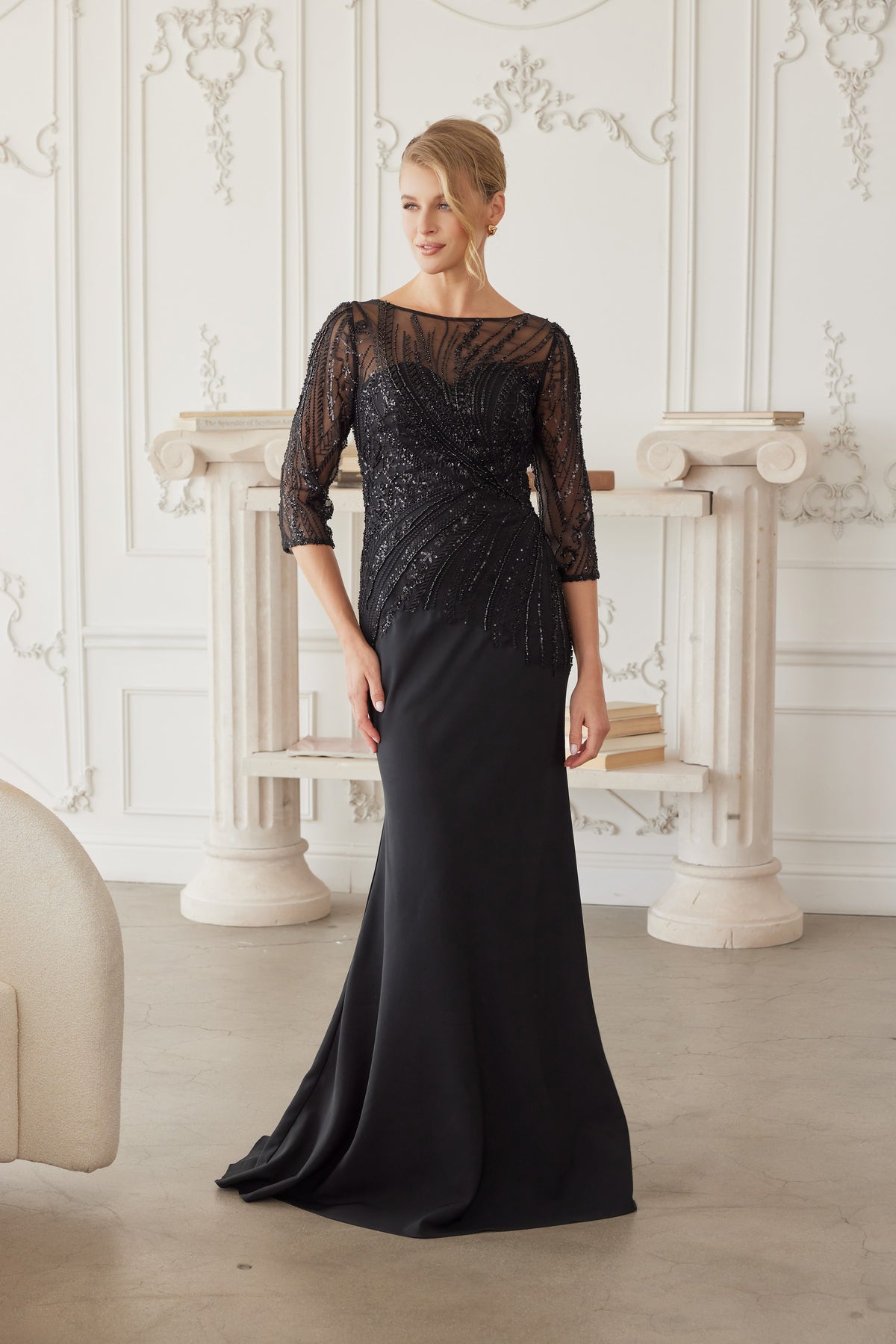 Aveline evening dress in Black