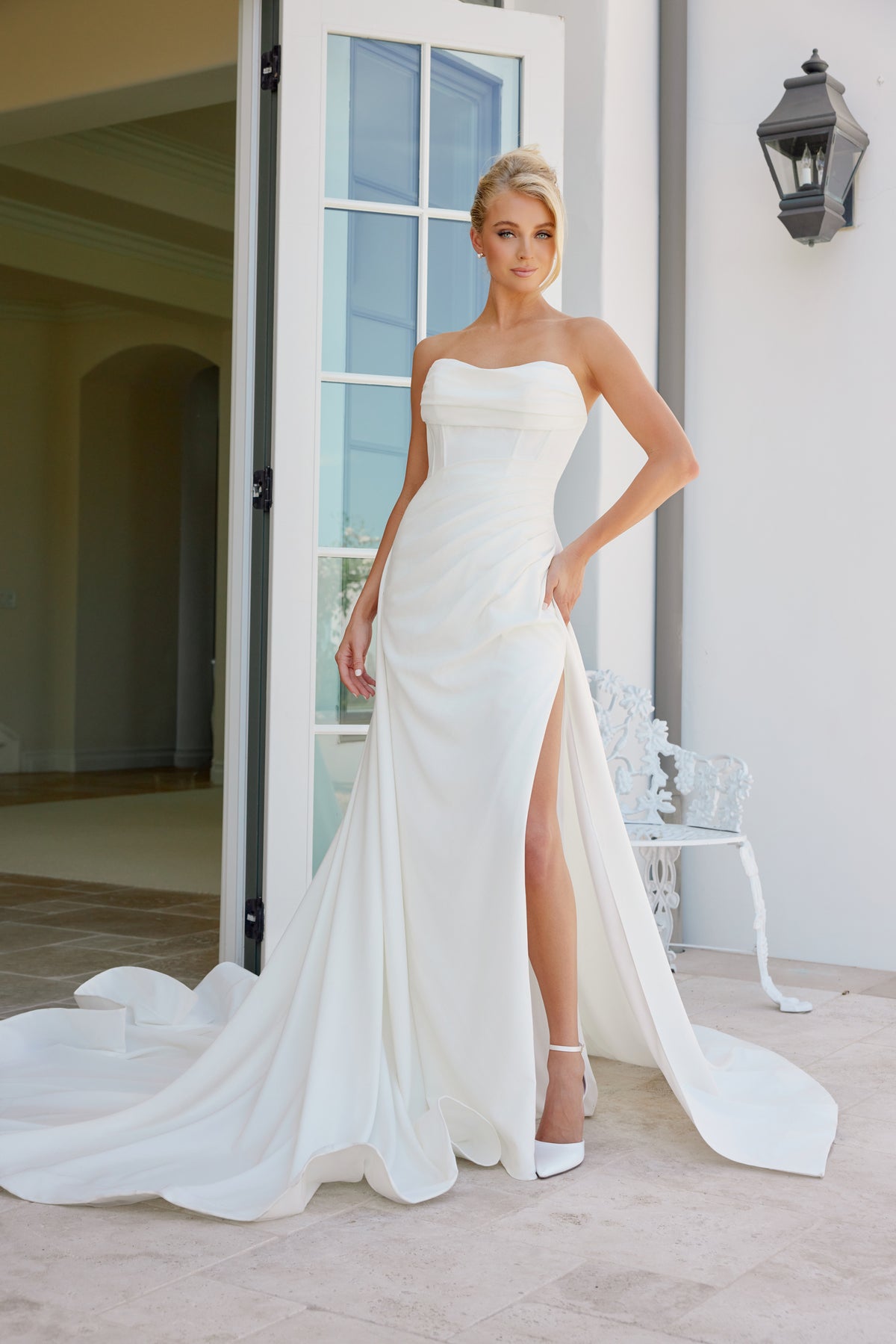 Donatella wedding dress in Ivory