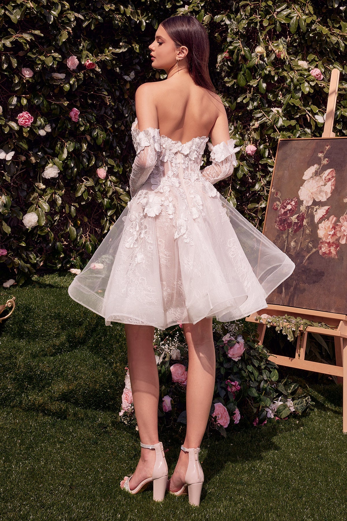 Elettra in Off White — view 4