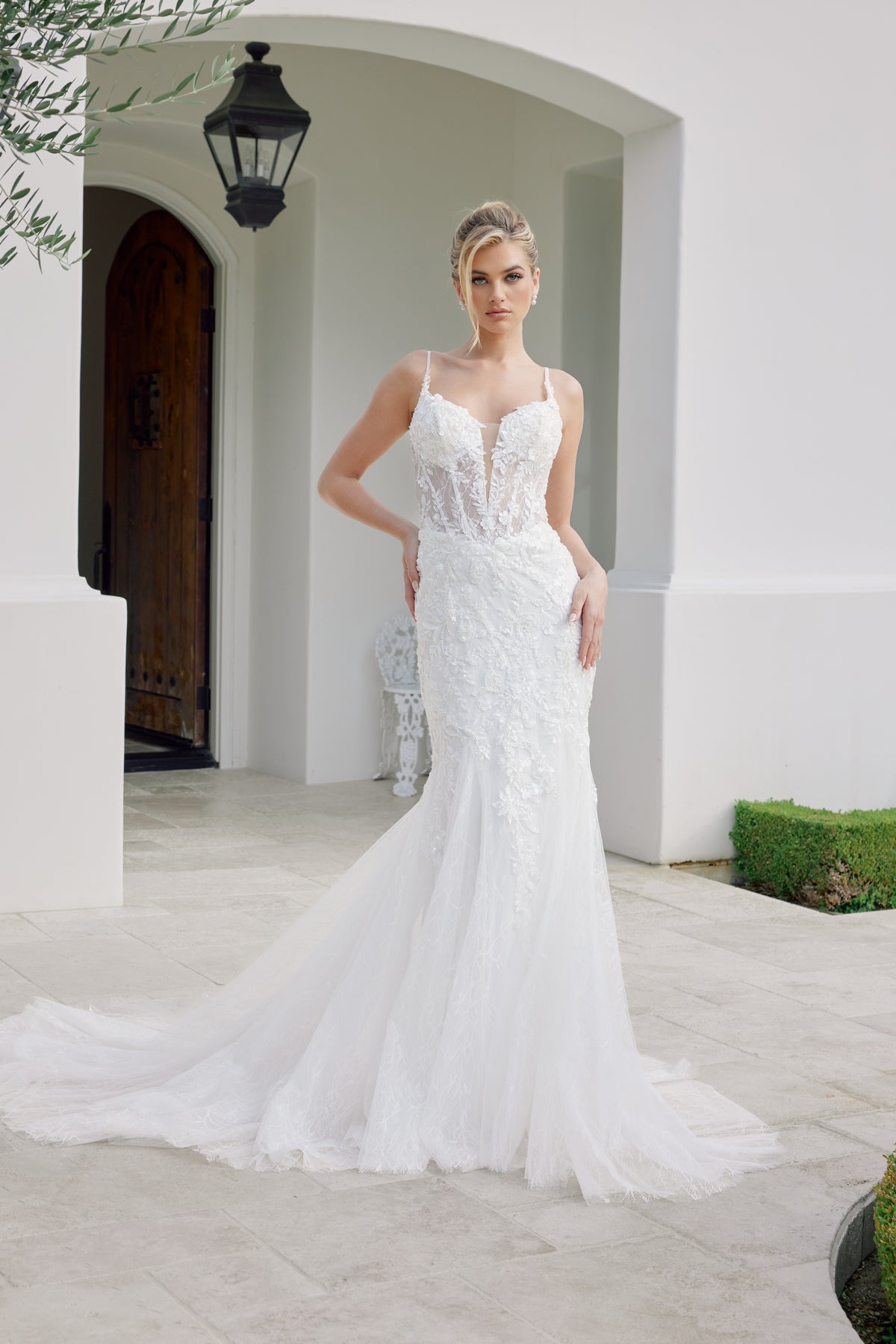 Elisabetta wedding dress in Diamond White