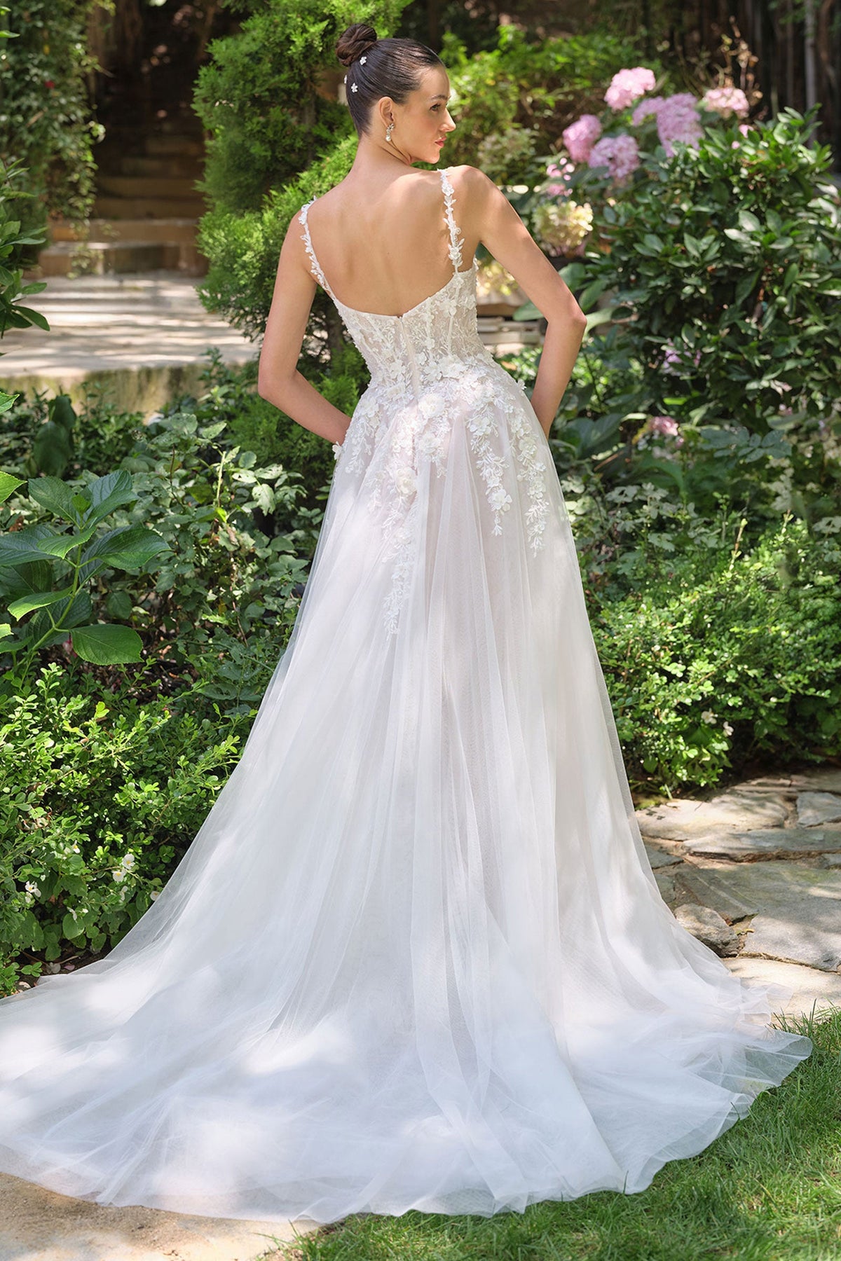 Eranthe wedding dress in Off White-Nude, view 3
