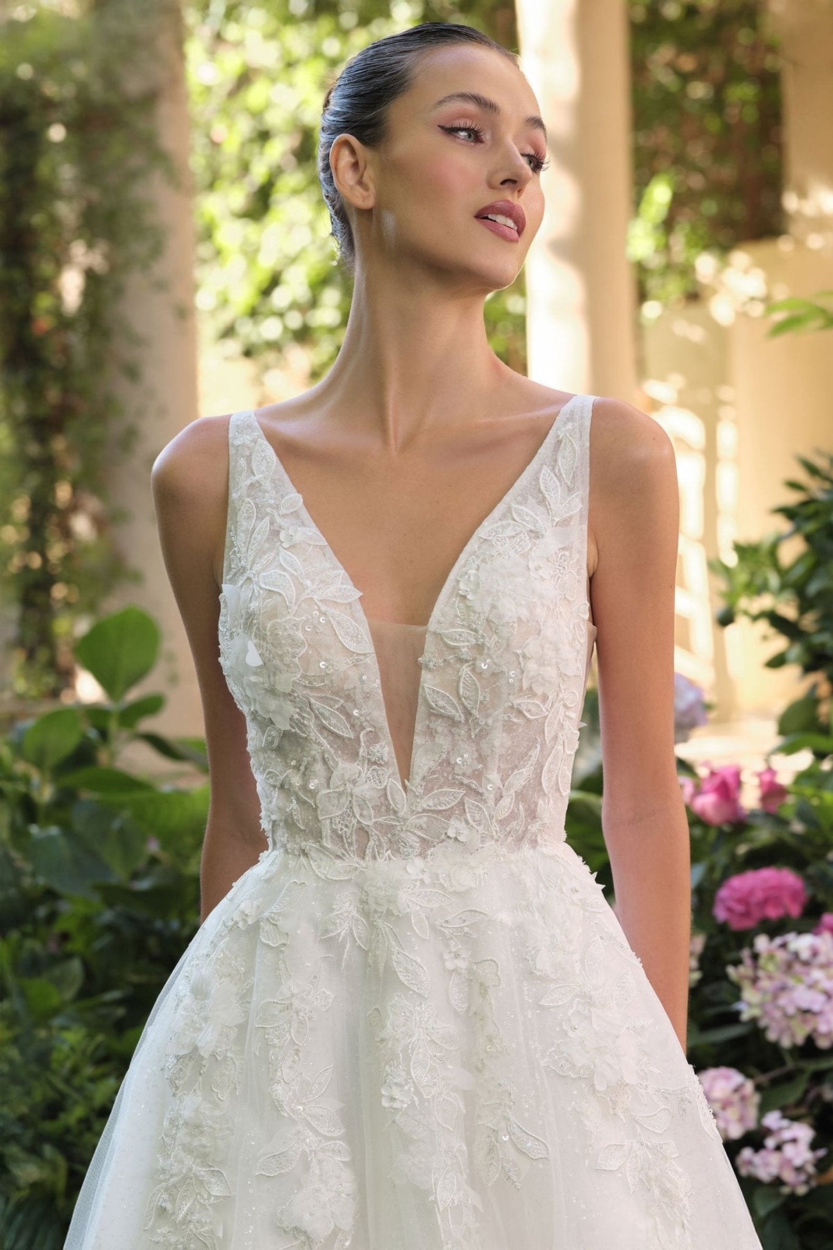 Eseld wedding dress in Off White, view 4