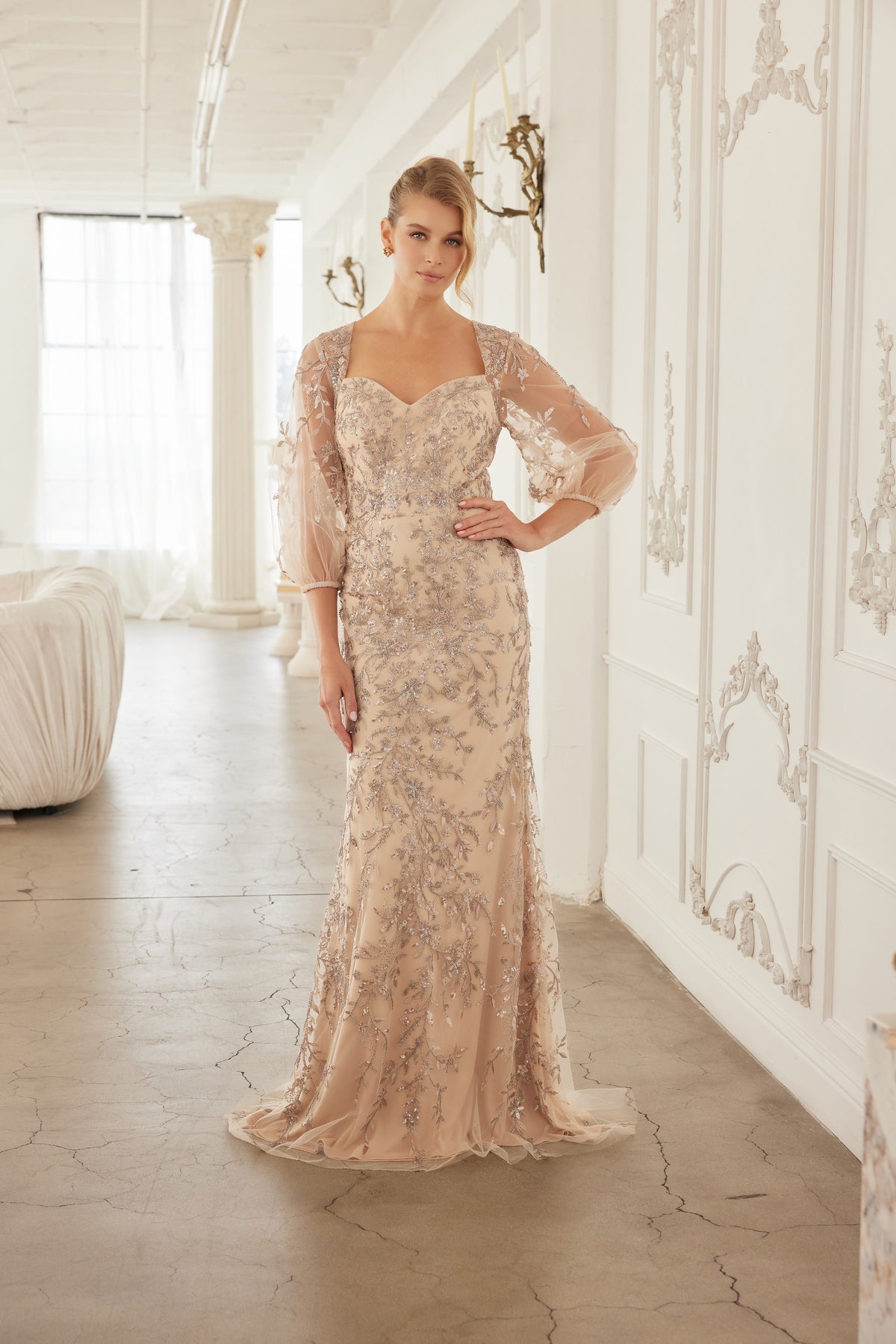 Eulalia evening dress in Champagne