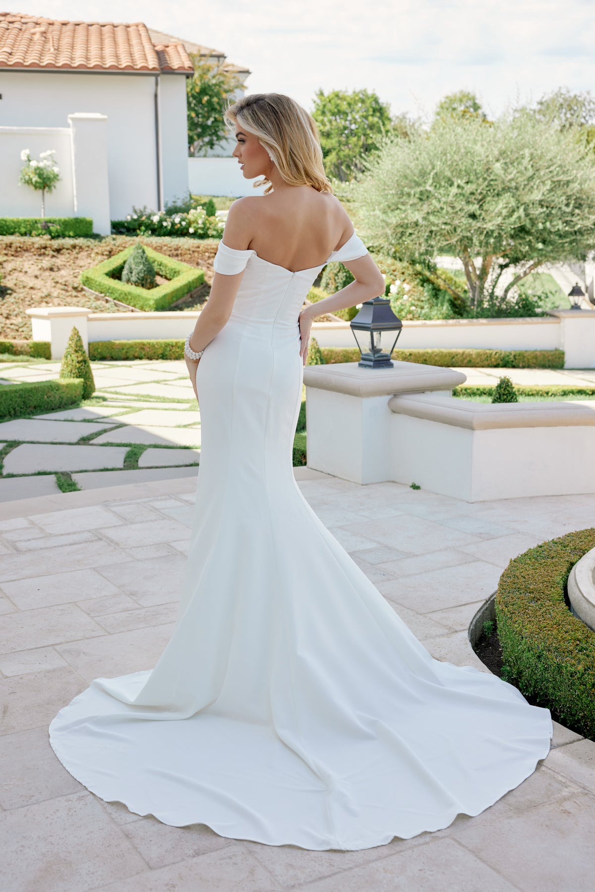 Florentina wedding dress in Ivory