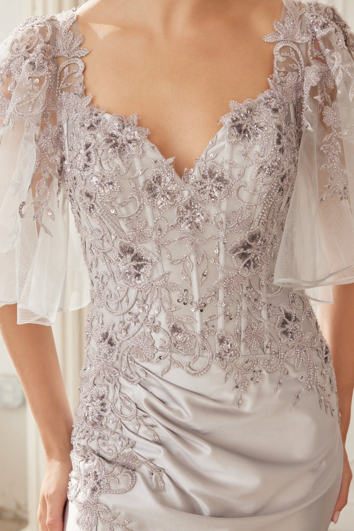 Gabriella evening dress in Silver