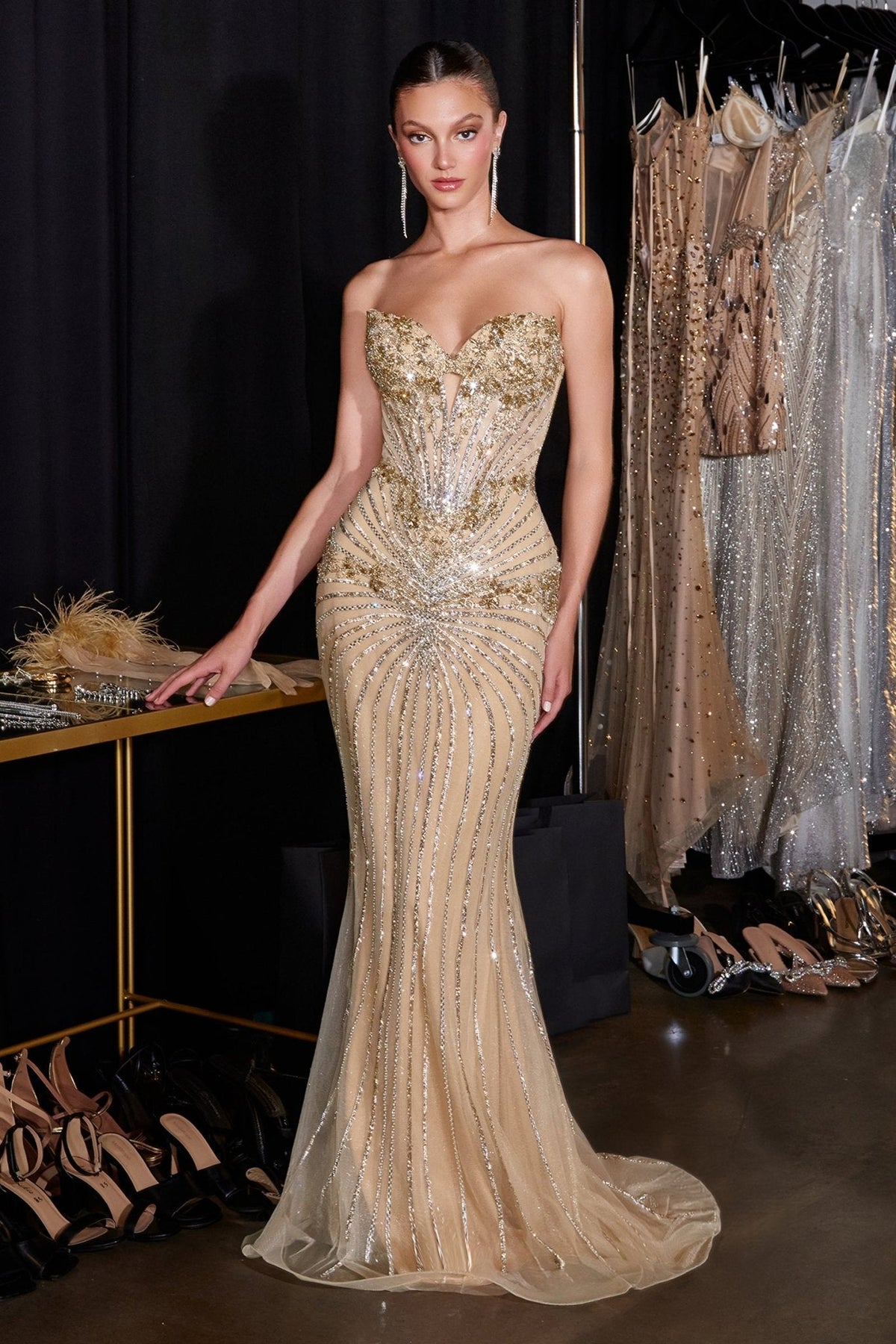Gibson in Gold — view 11