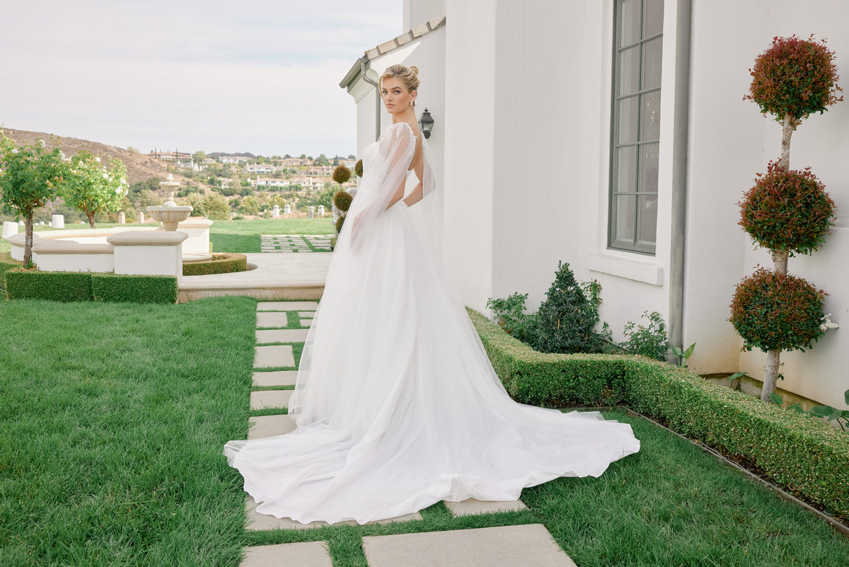Graziella wedding dress in Diamond White
