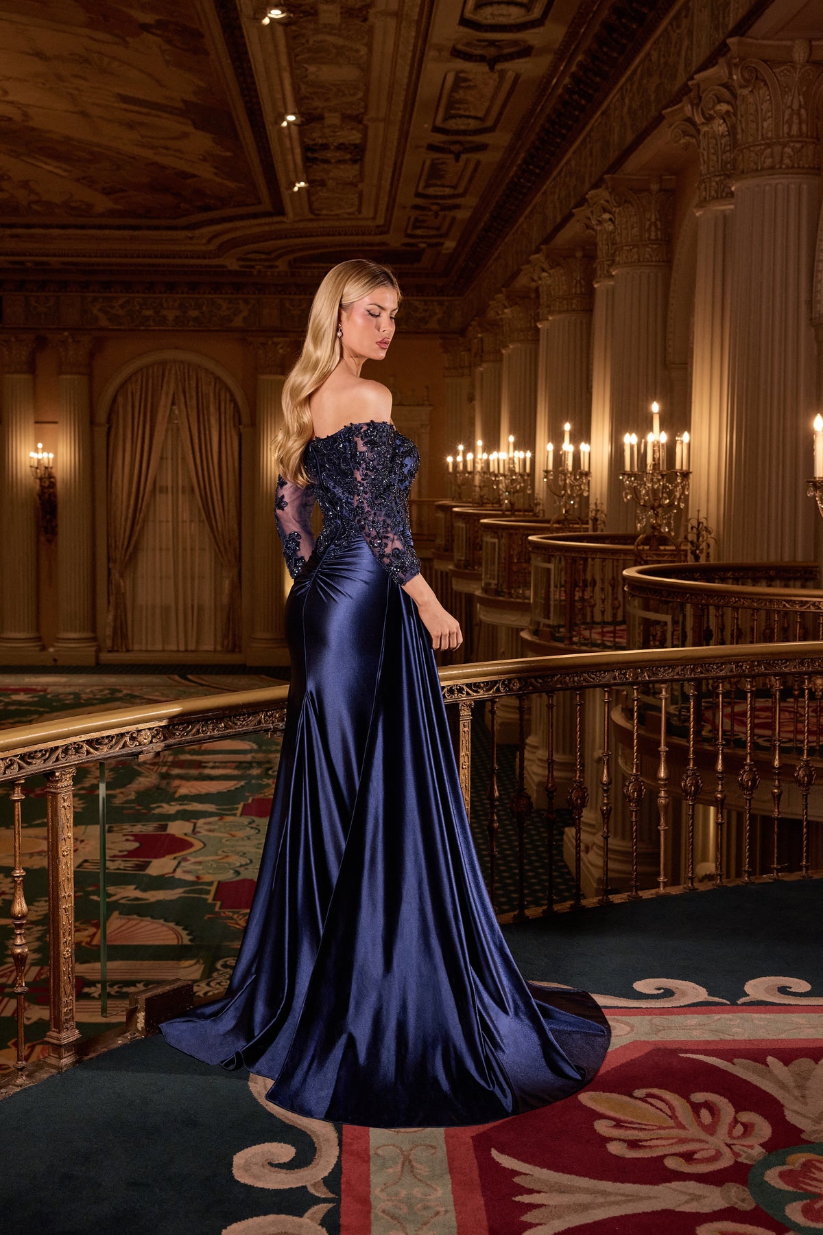 Griffin in Navy — view 9