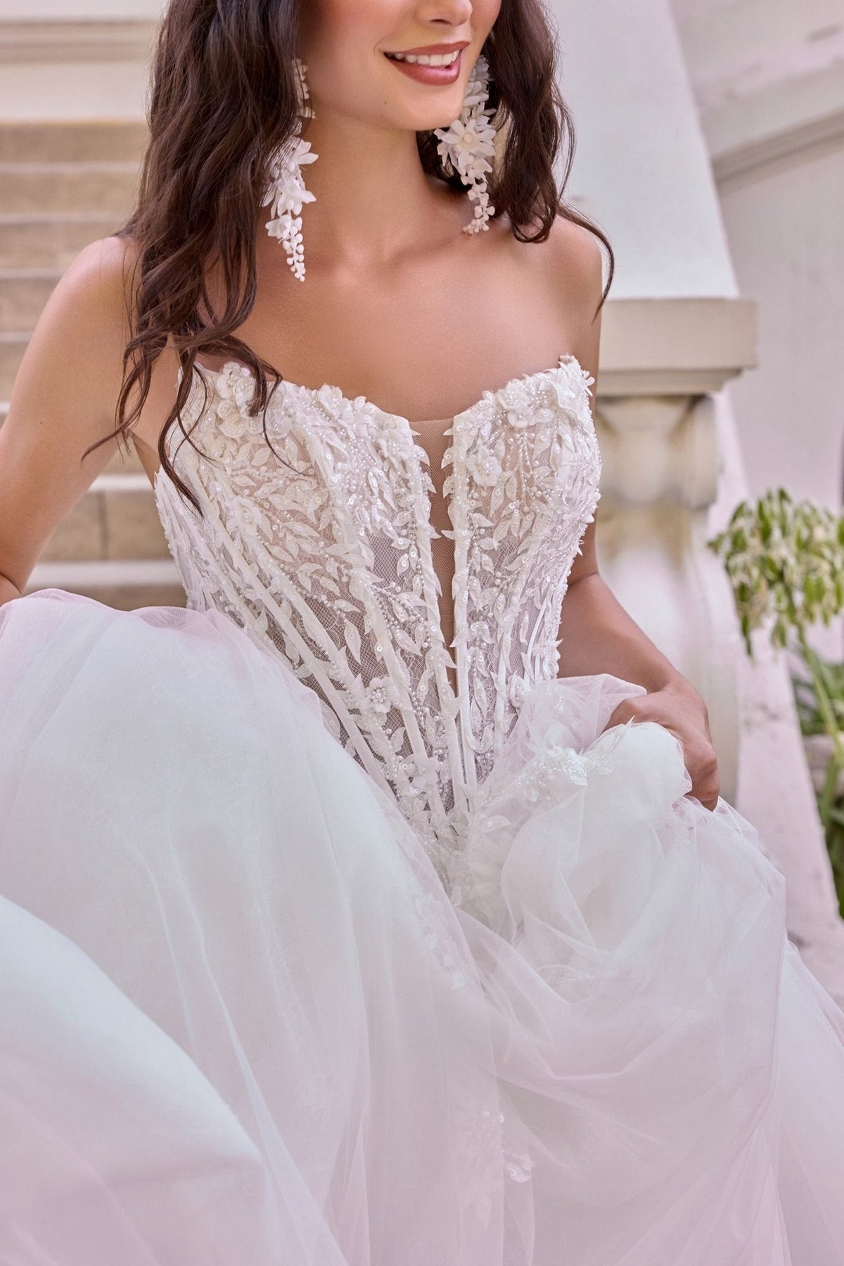 Hyacinth wedding dress in Off White, view 2