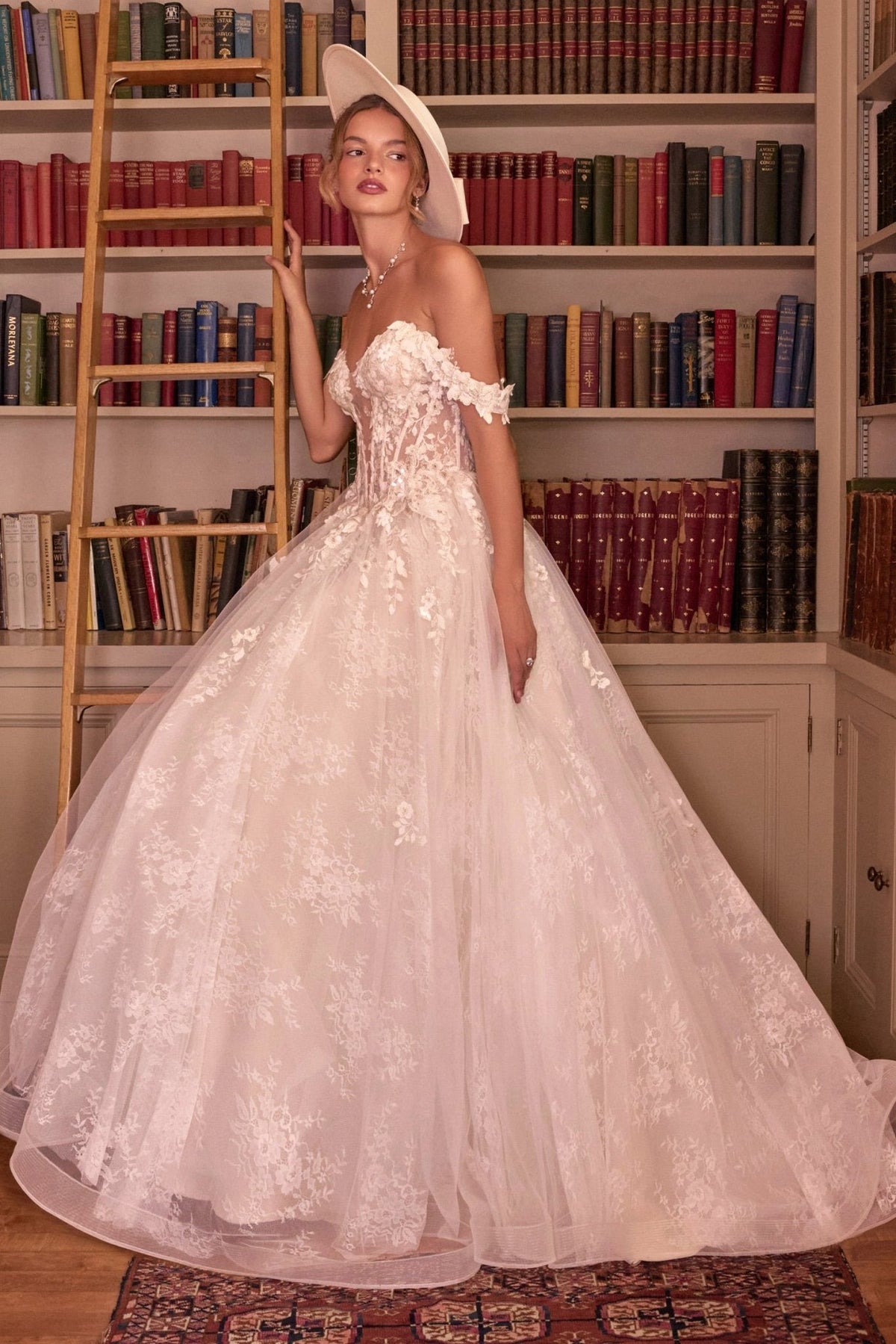 Isabeau wedding dress in French White, view 4