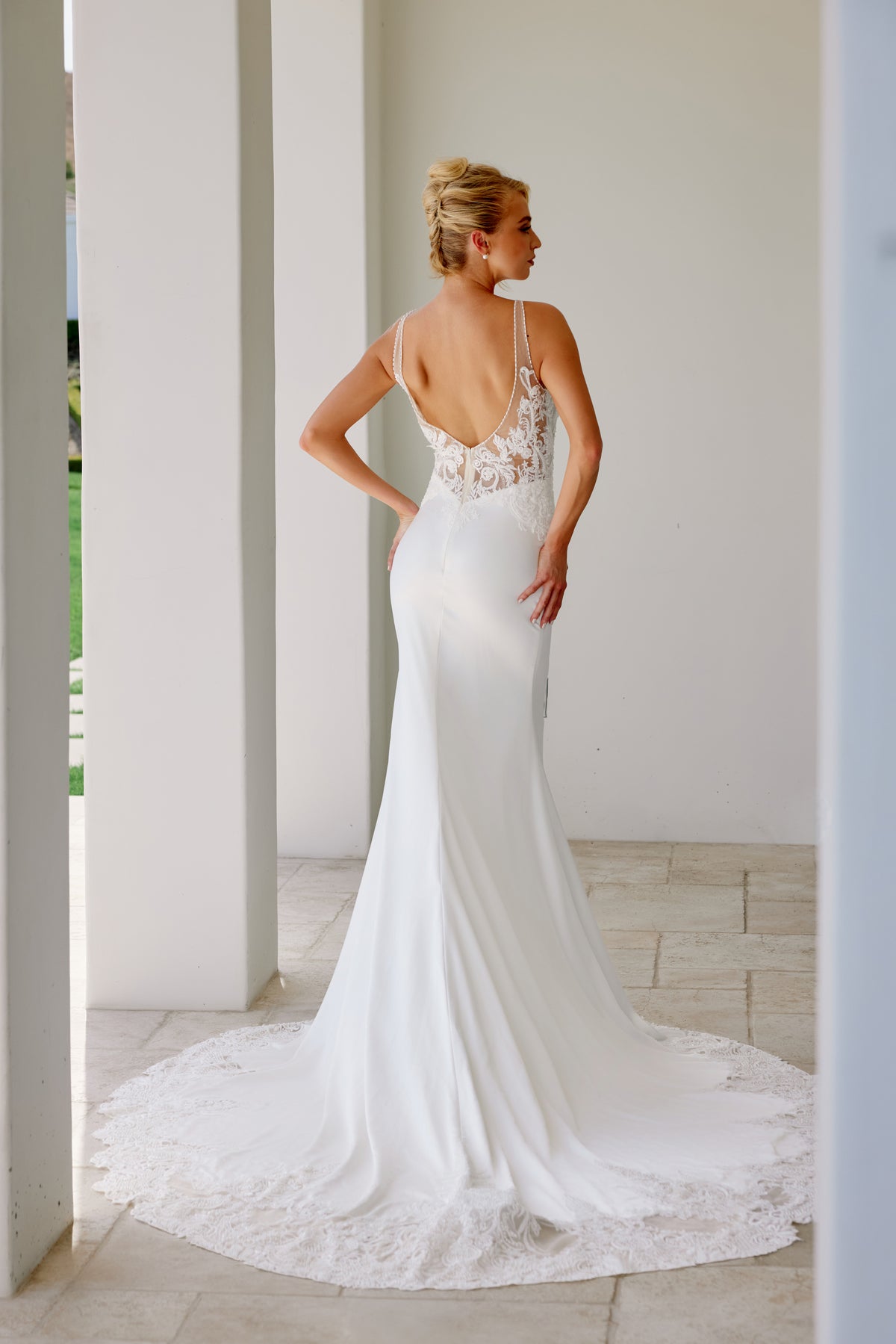 Leonora wedding dress in Diamond White