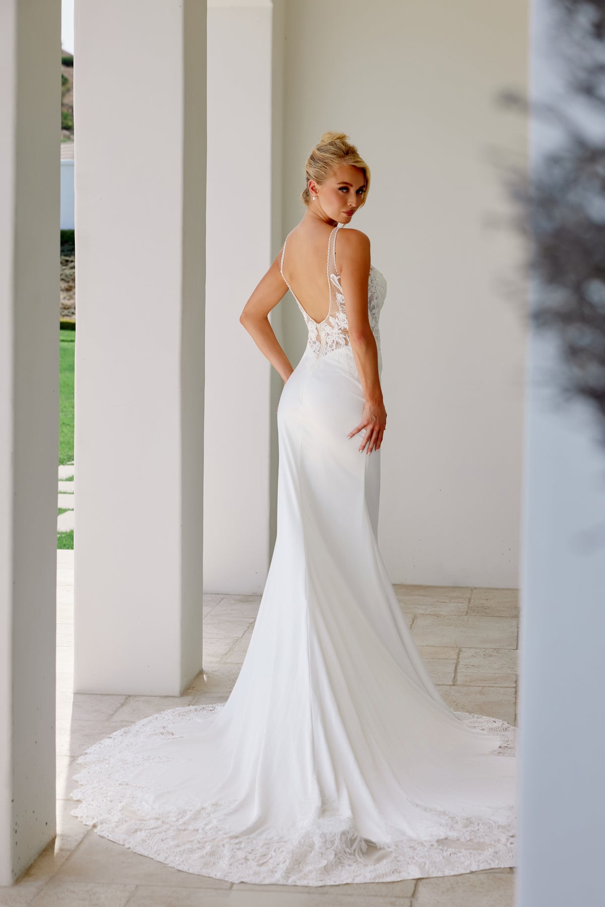 Leonora wedding dress in Diamond White