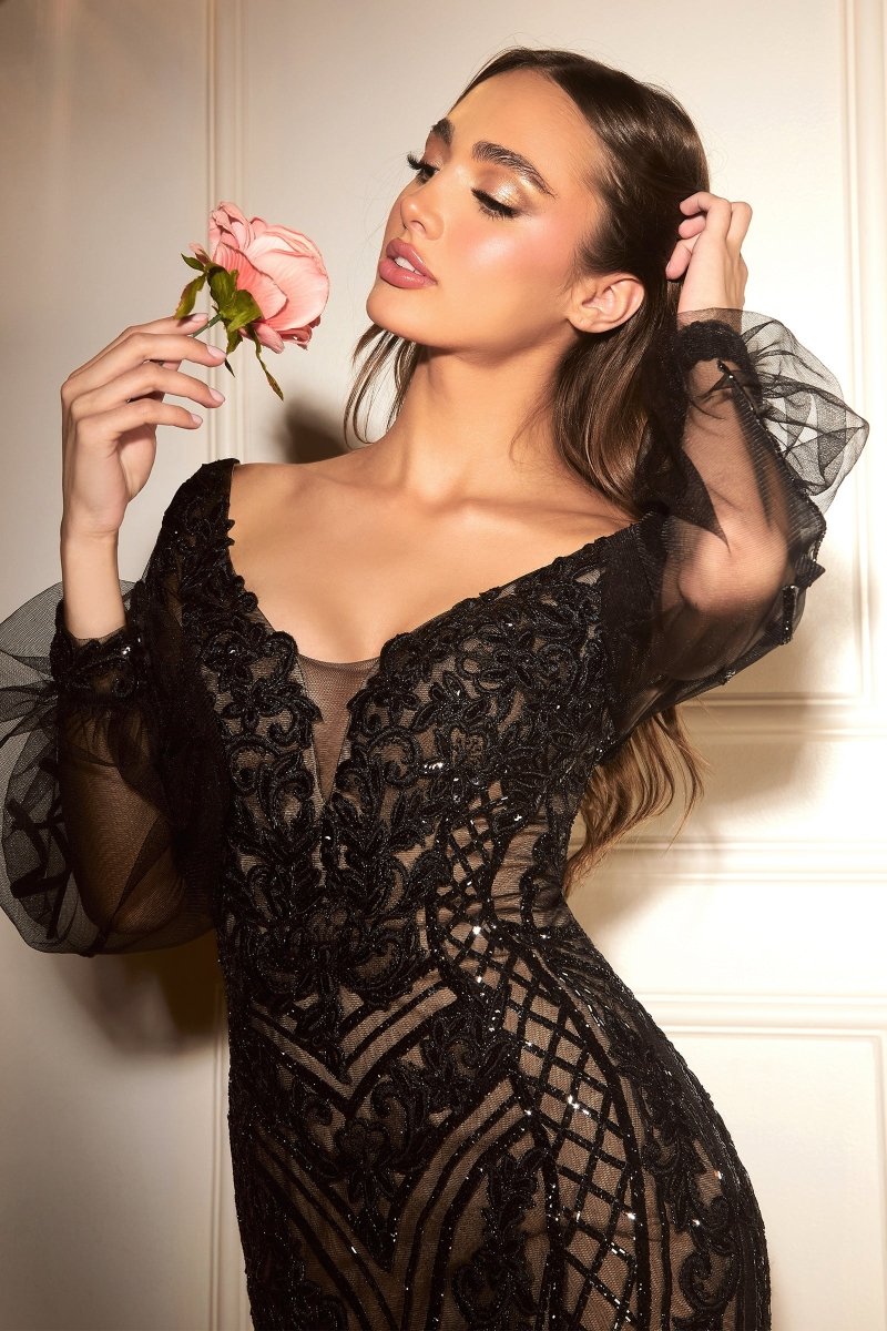 Lisa in Black — view 2