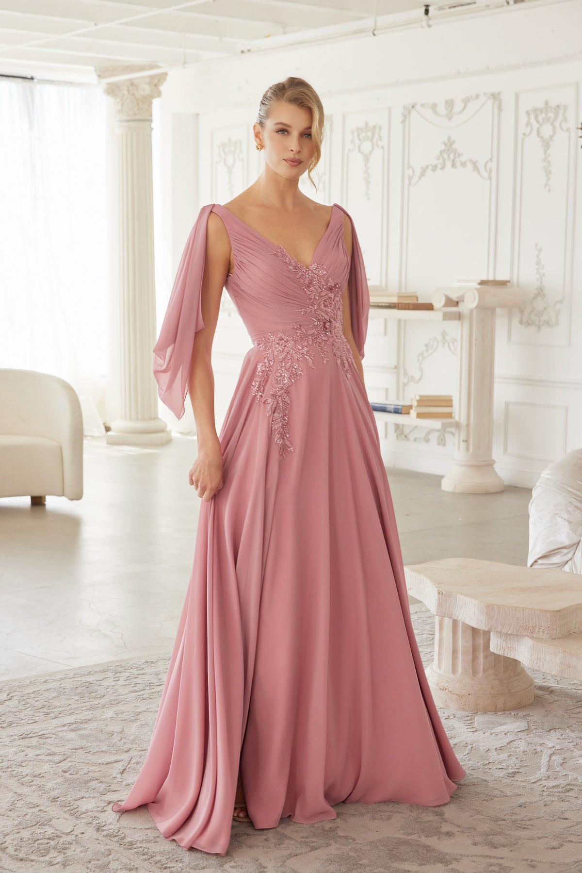 Ludovica evening dress in Mauve