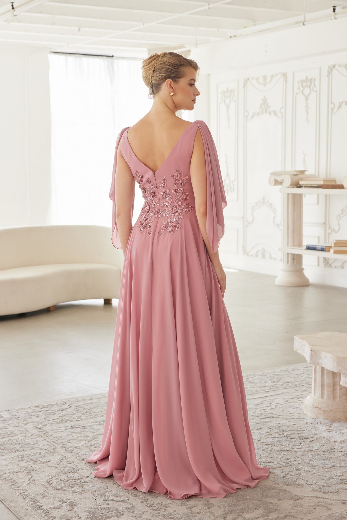 Ludovica evening dress in Mauve