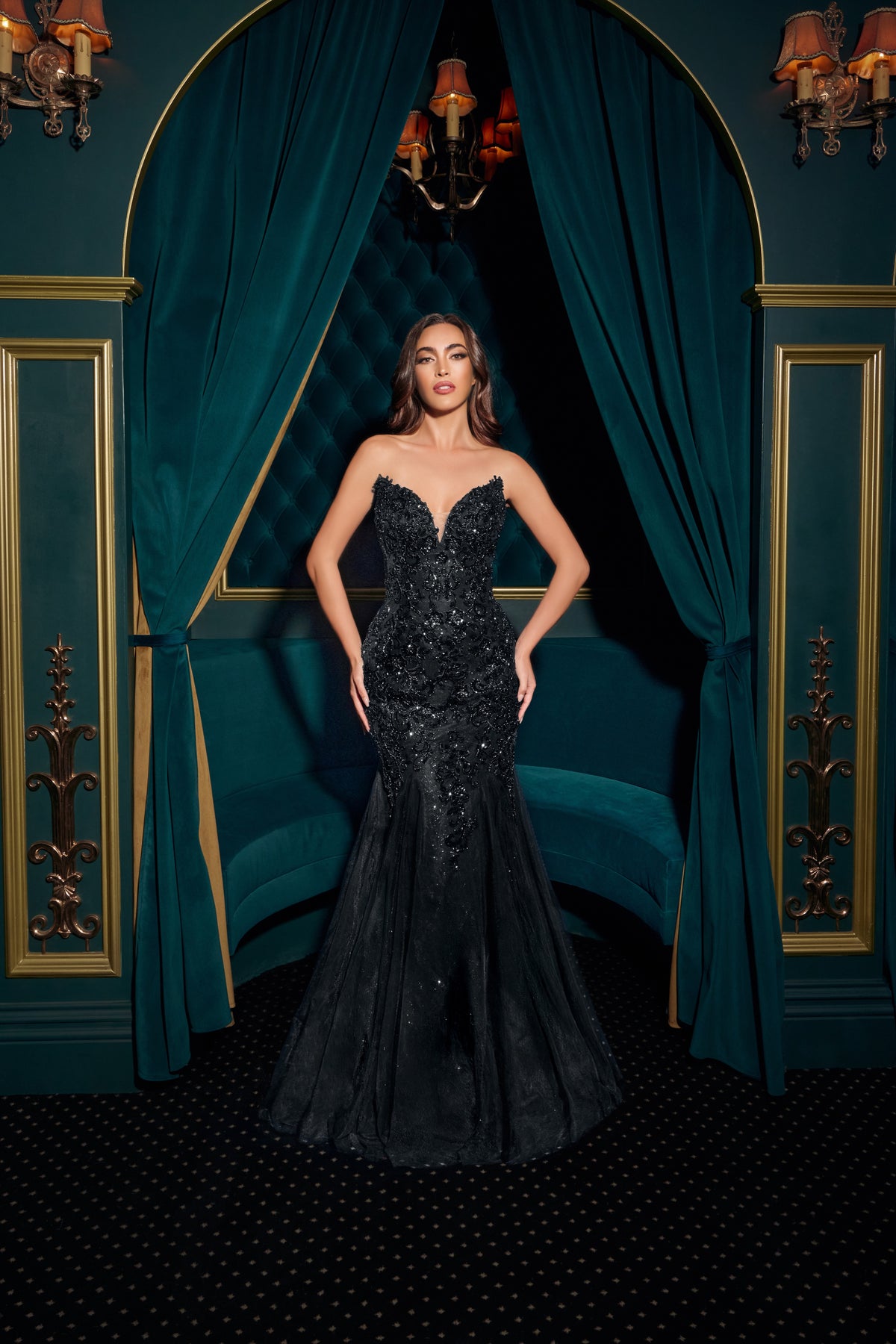 Morrison in Black — view 19