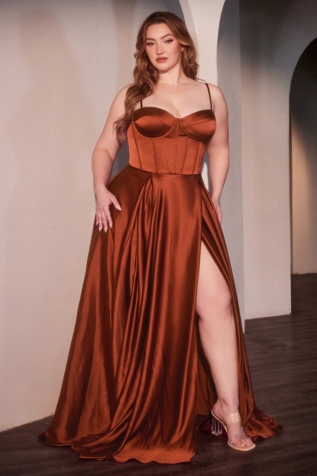 Musa Curve dress in Sienna